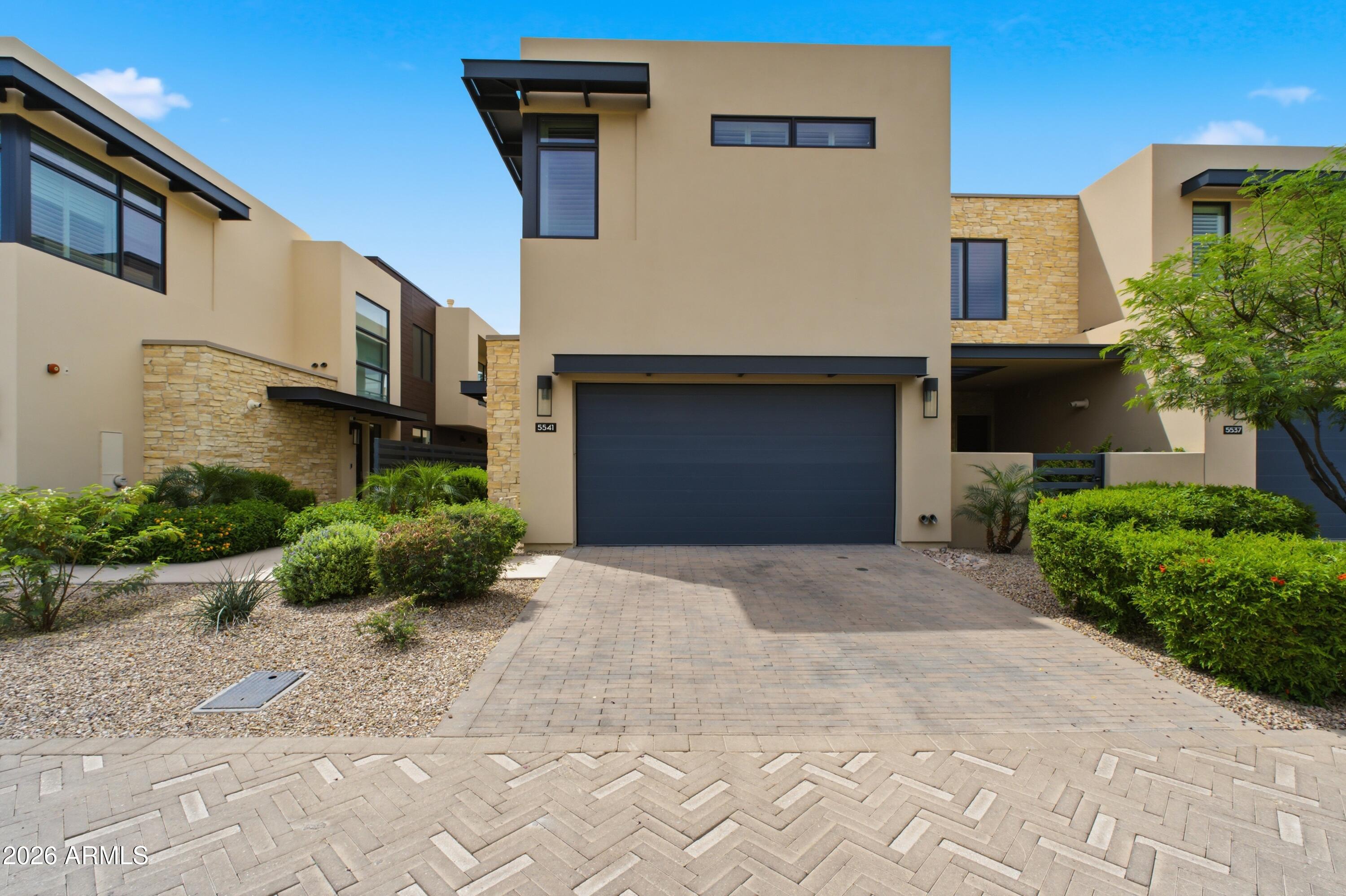 5541 E STELLA Lane