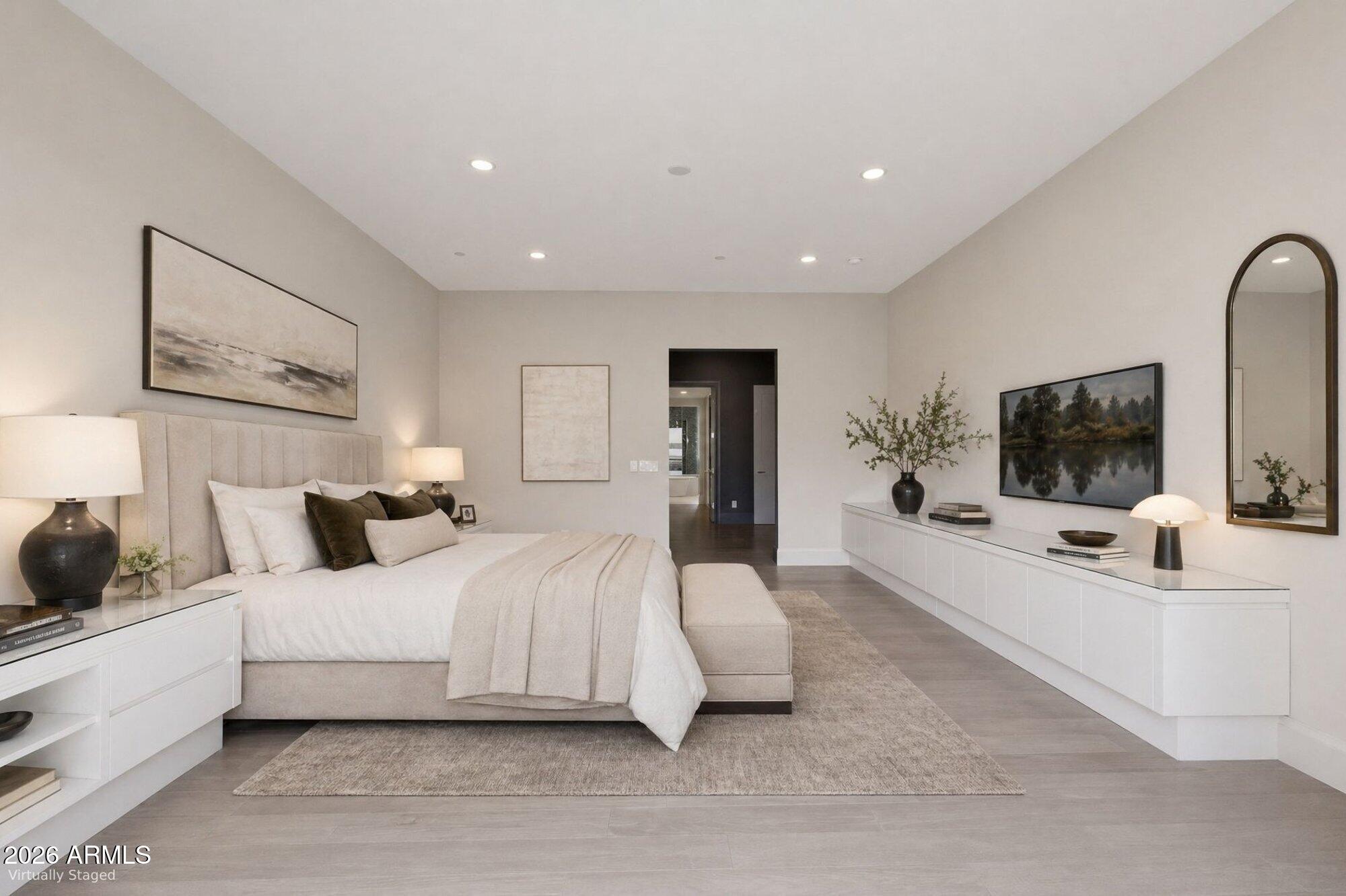 5541 E STELLA Lane
