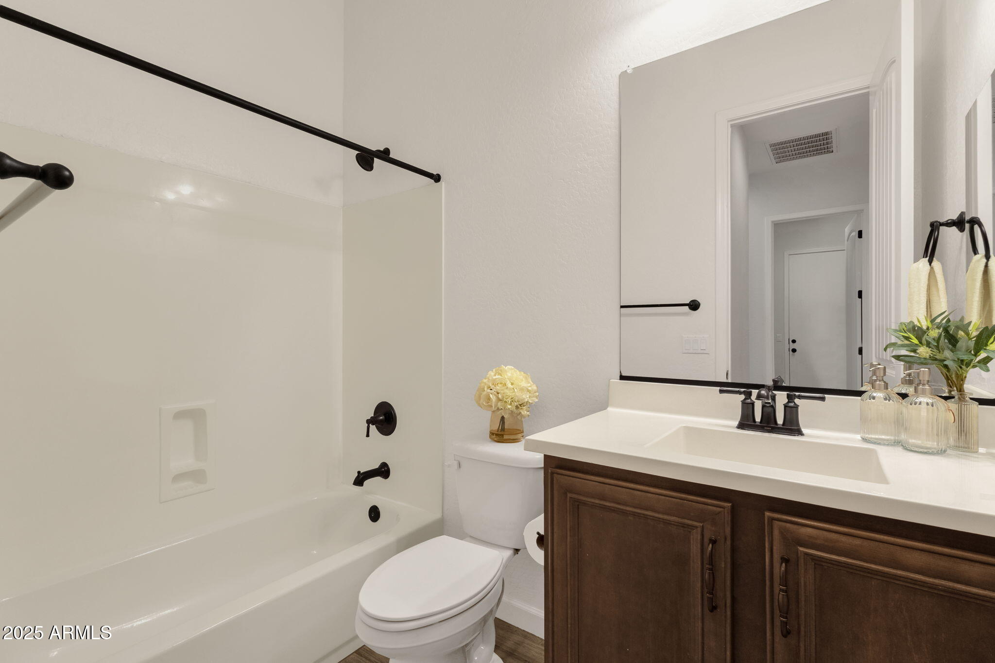 4525 E FOUNTAIN Street