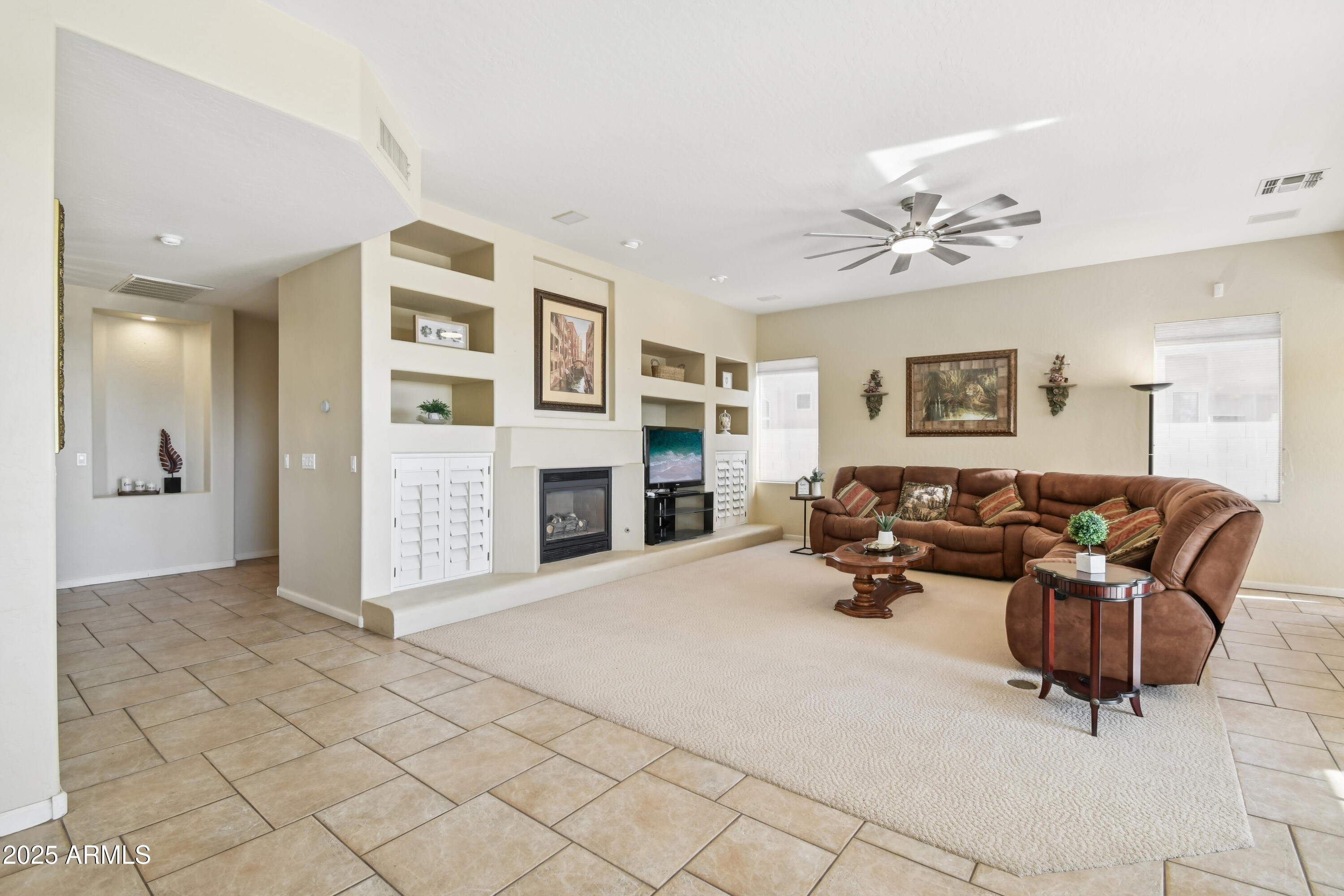 923 W Windsong Drive