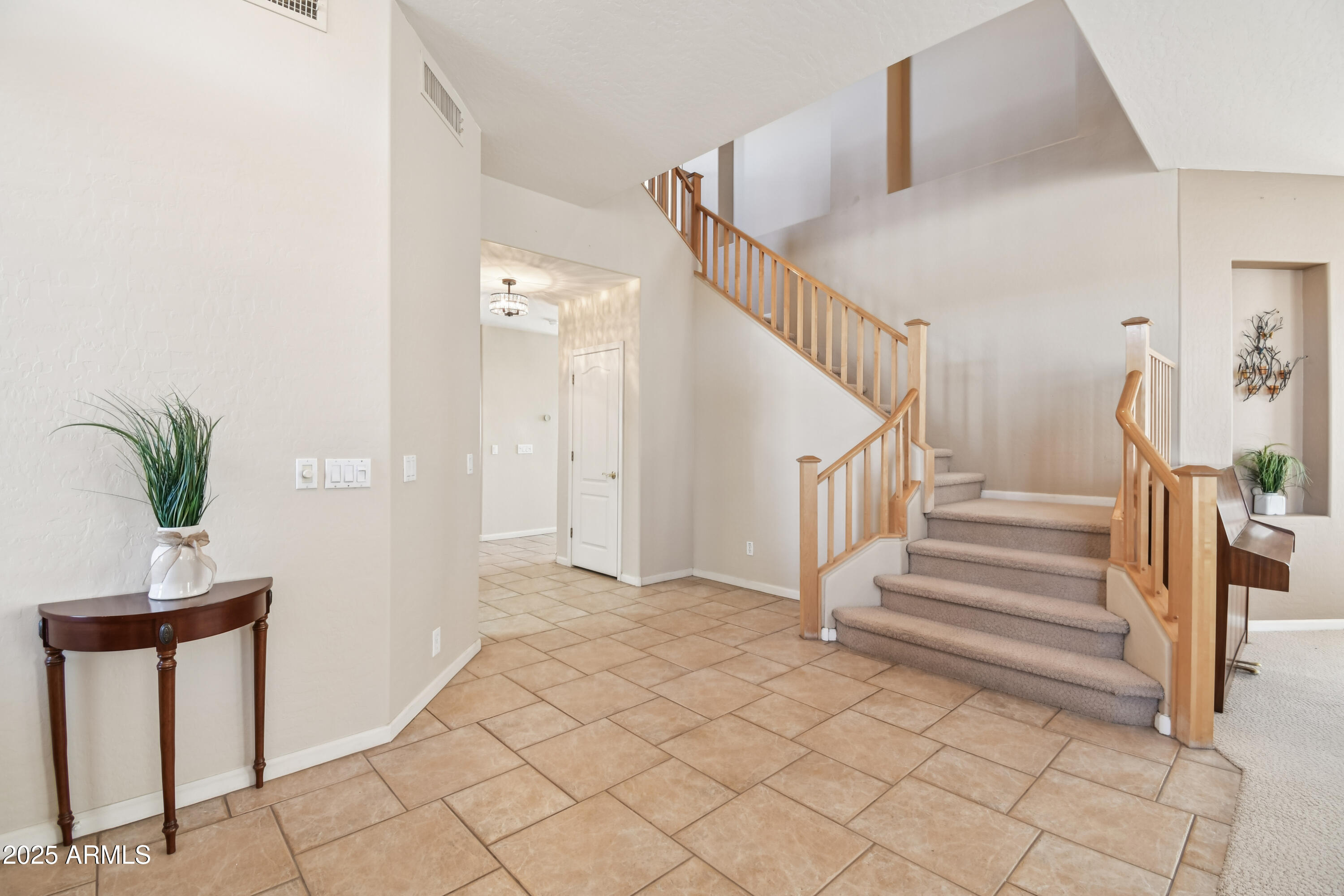 923 W Windsong Drive