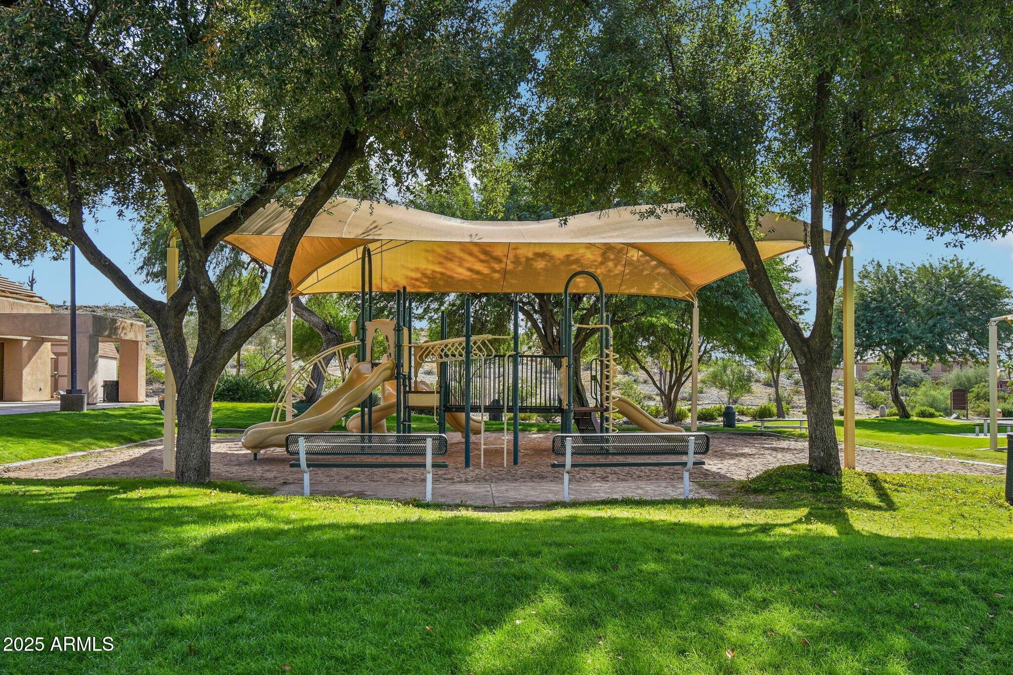 923 W Windsong Drive