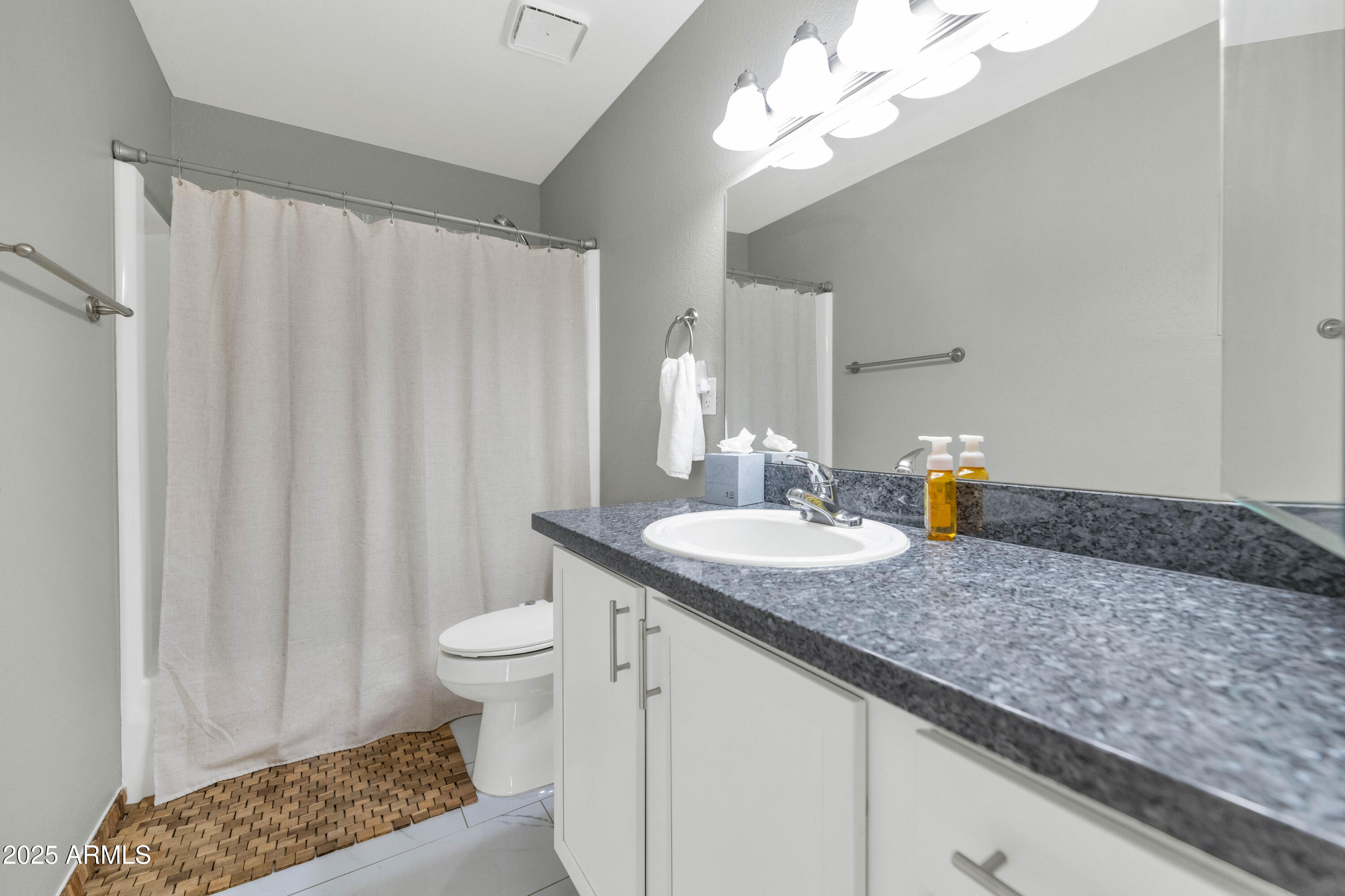 8260 E Arabian Trail 275