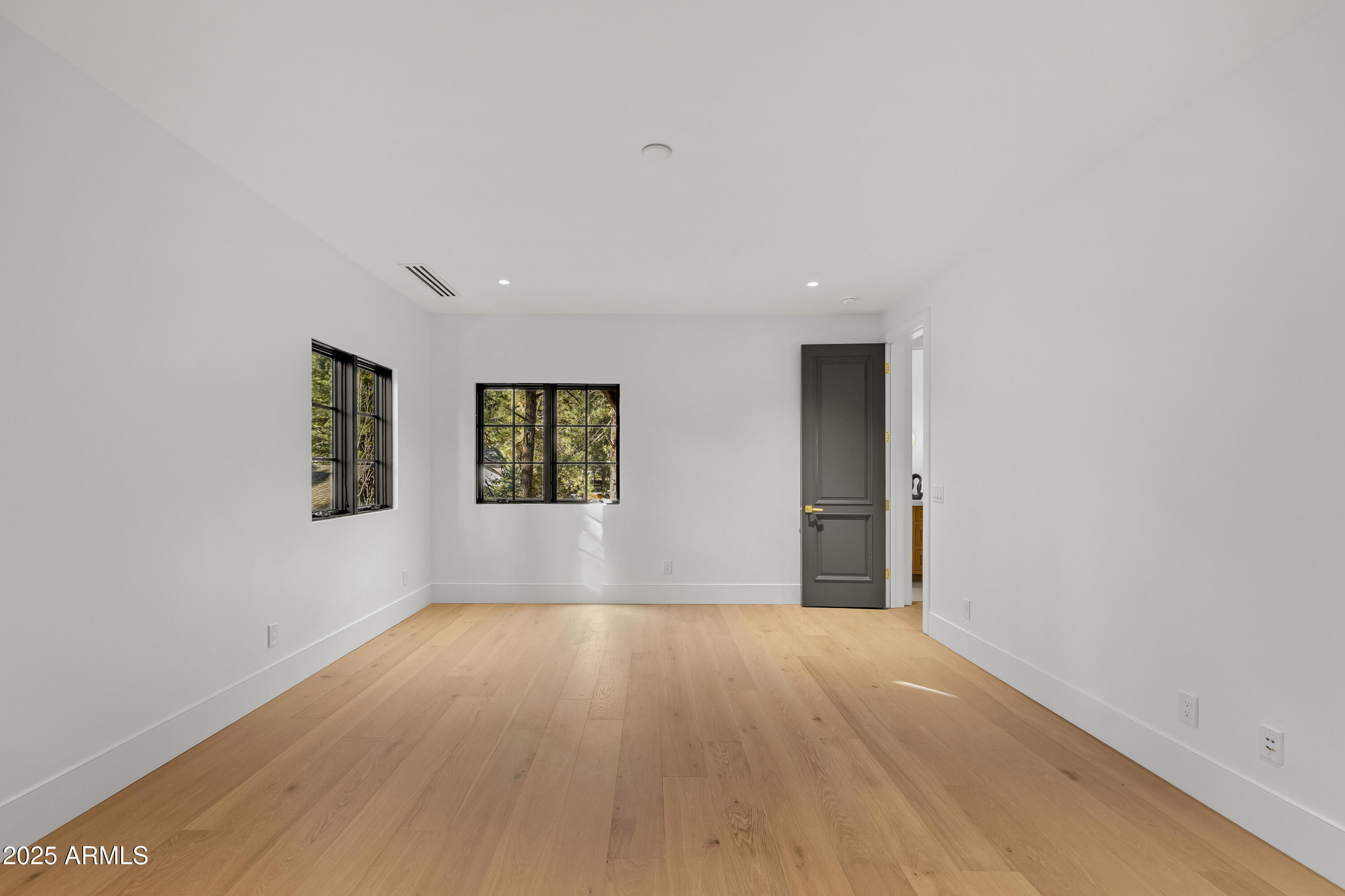 2732 LINDBERG Spring