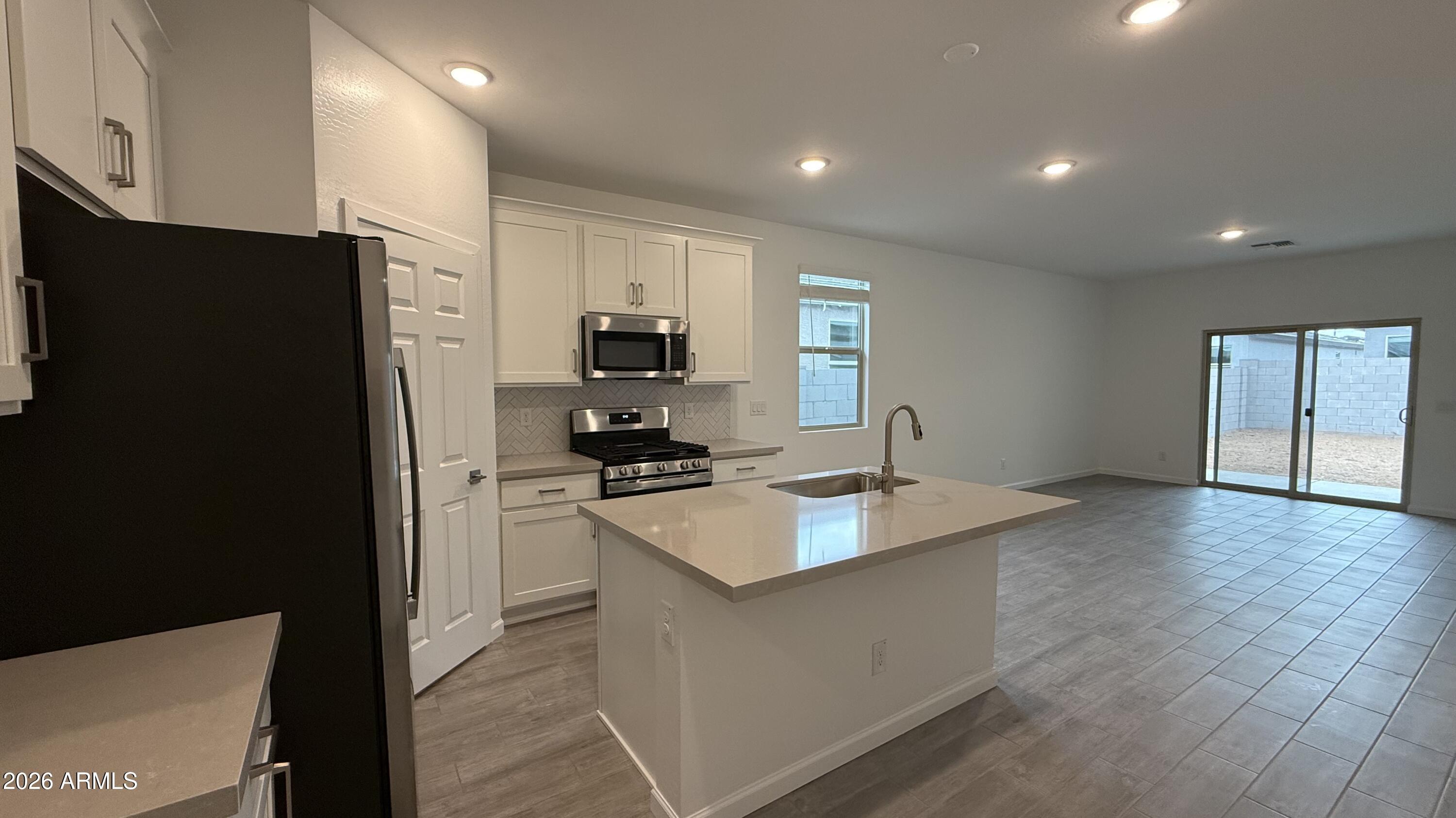 47677 W MOELLER Road