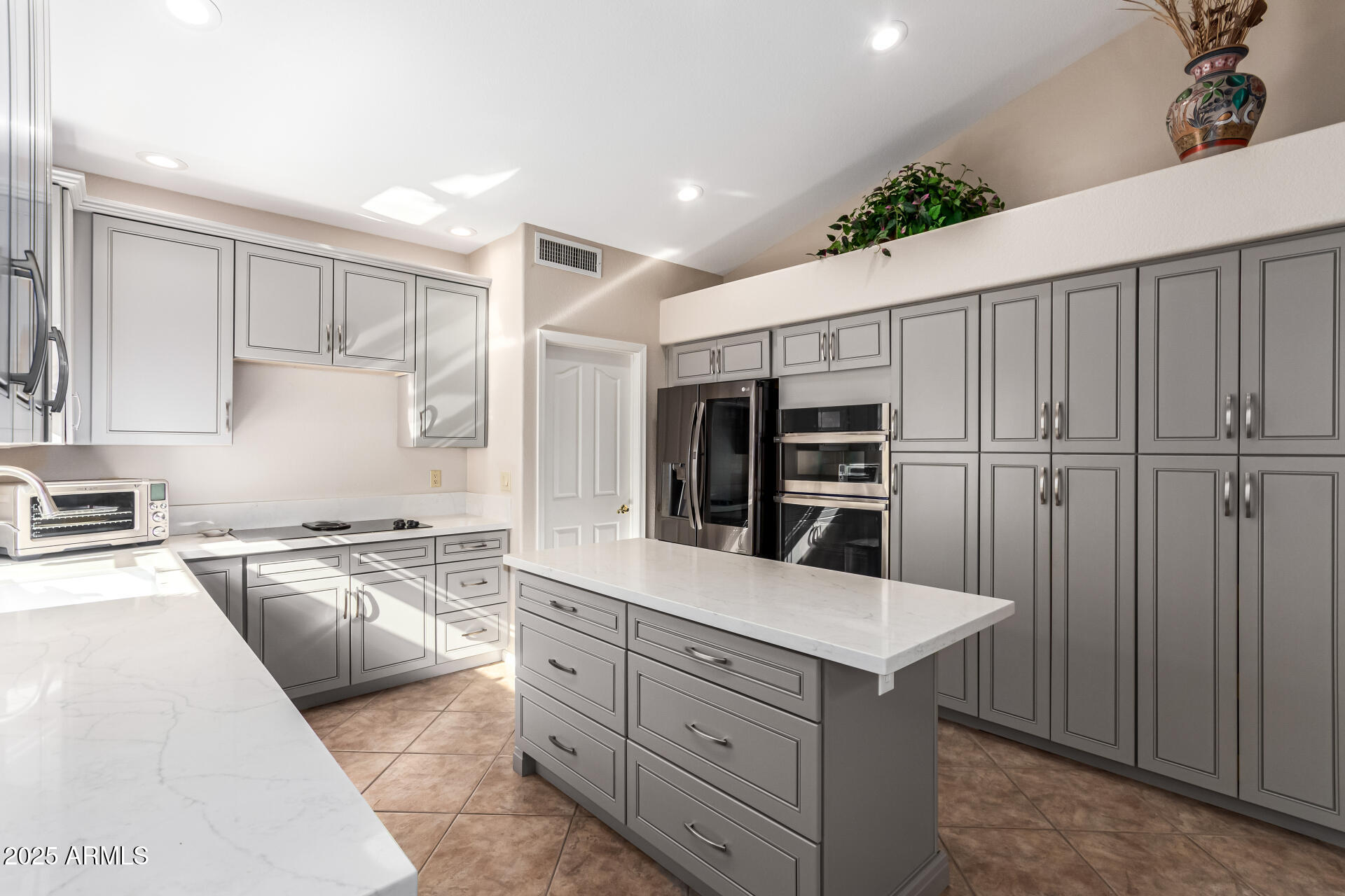 24505 S ONTARIO Drive