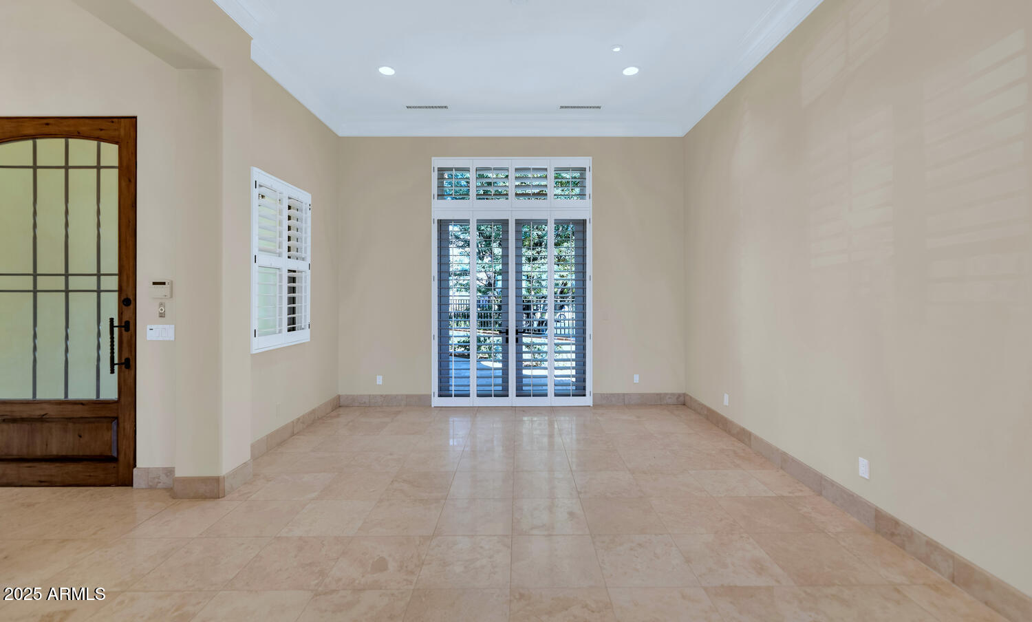 3905 E SIERRA VISTA Drive