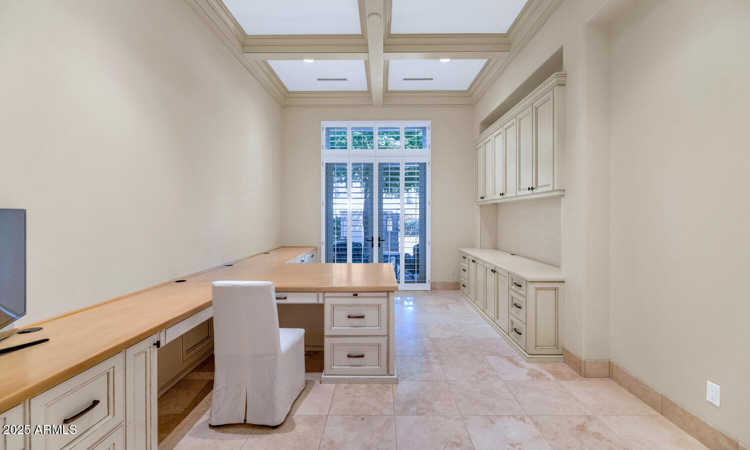 3905 E SIERRA VISTA Drive