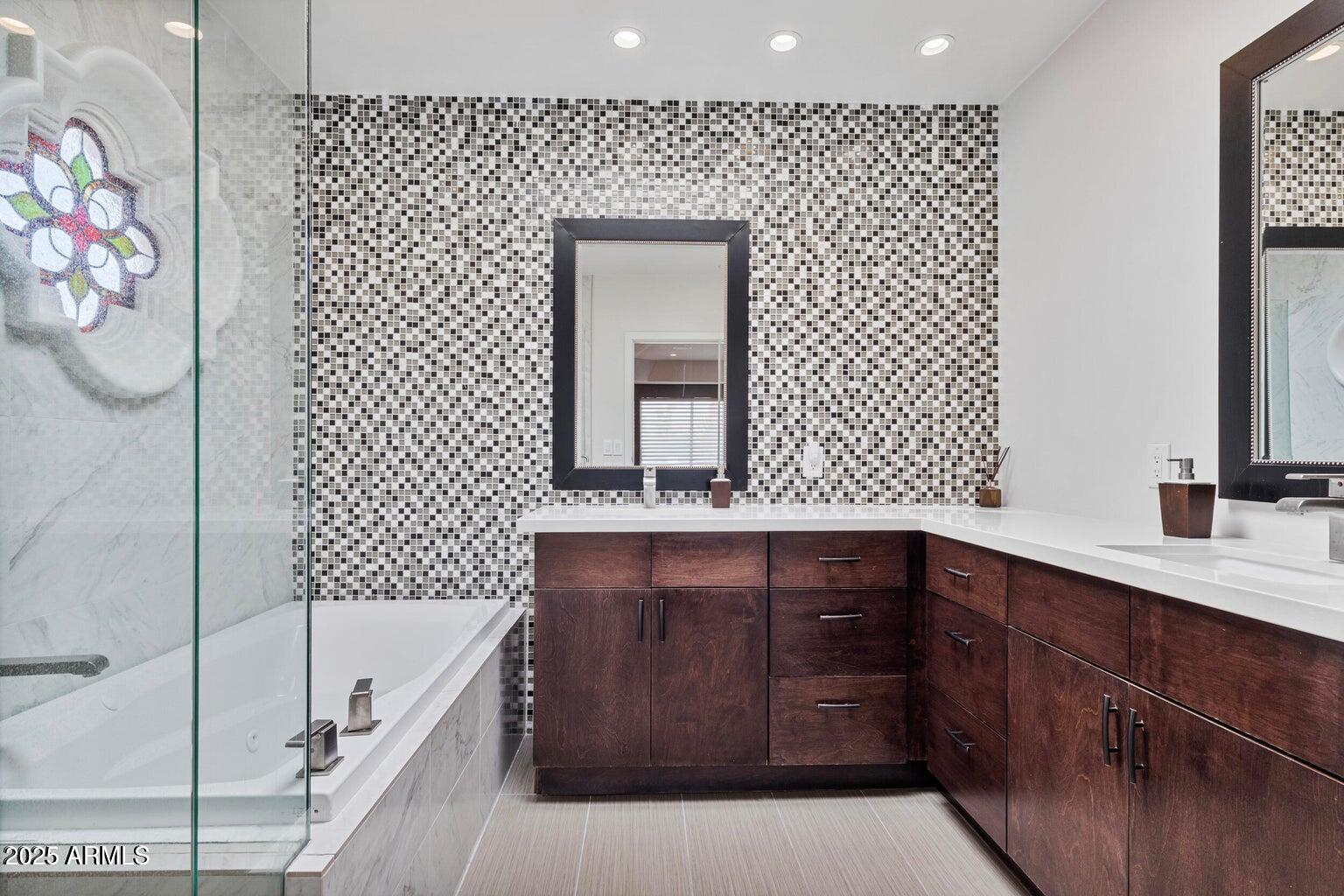 10626 N INDIAN WELLS Drive