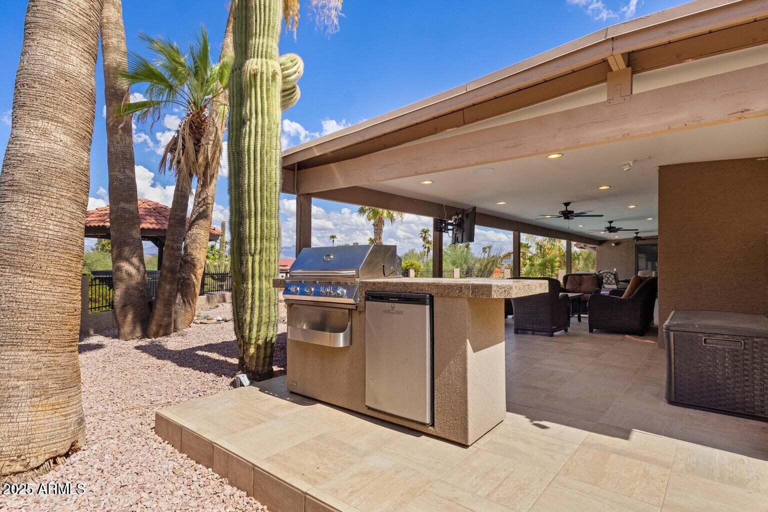 10626 N INDIAN WELLS Drive