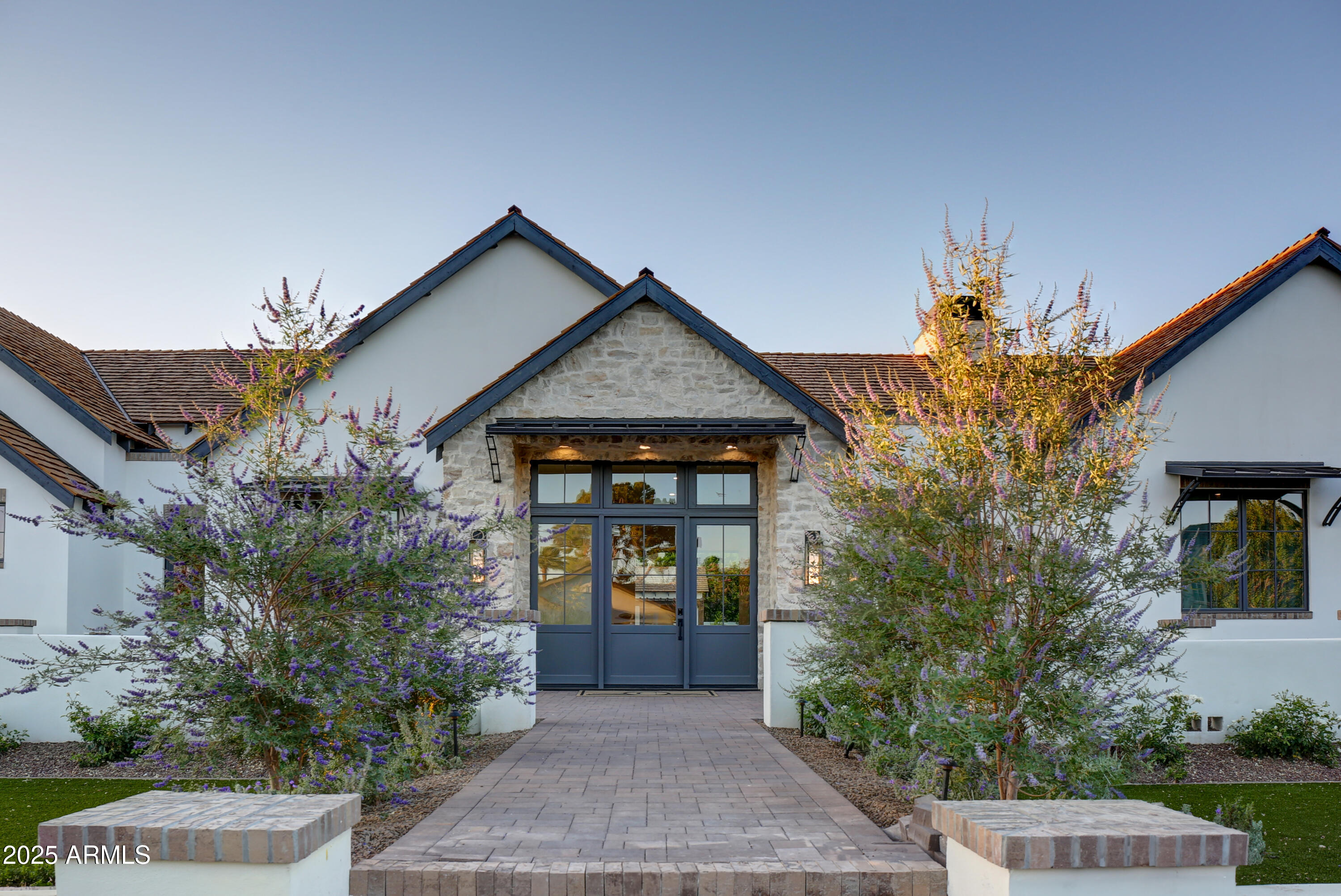 5934 E Calle Del Sud