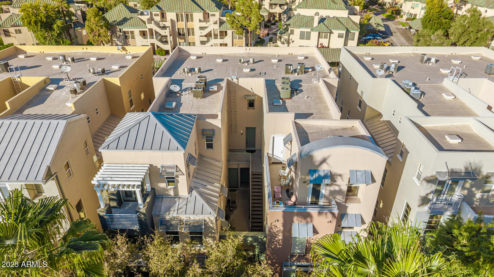 706 E WASHINGTON Street 114