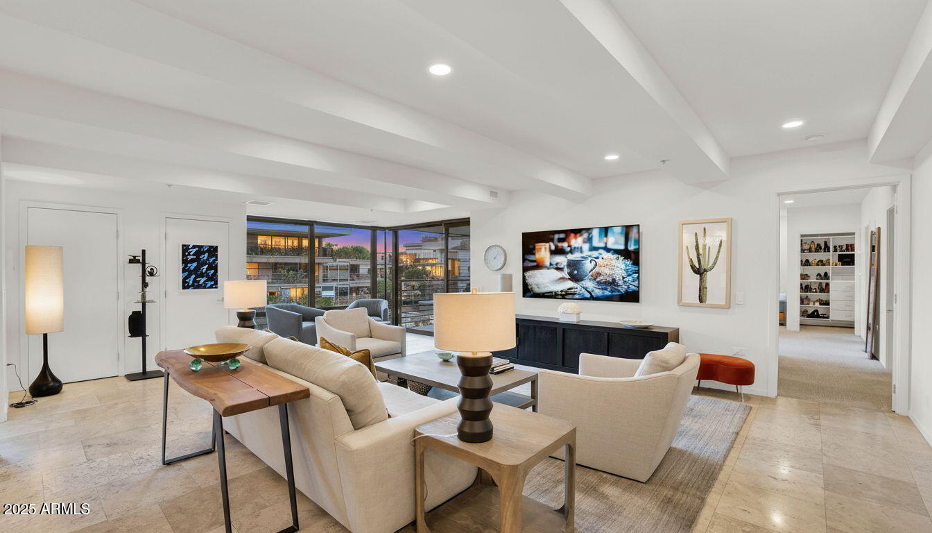 7127 E RANCHO VISTA Drive 6009