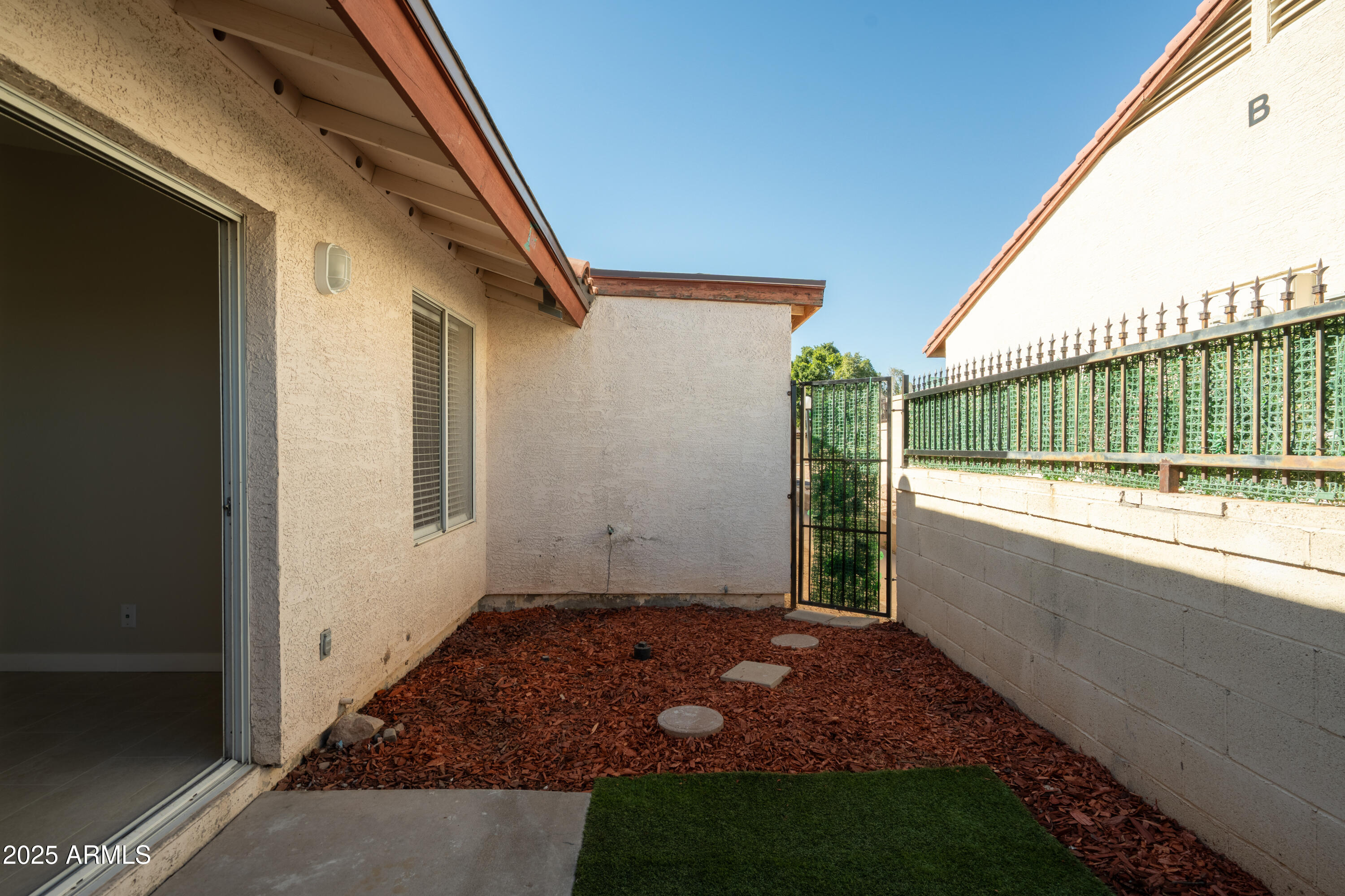 6454 E University Drive 8