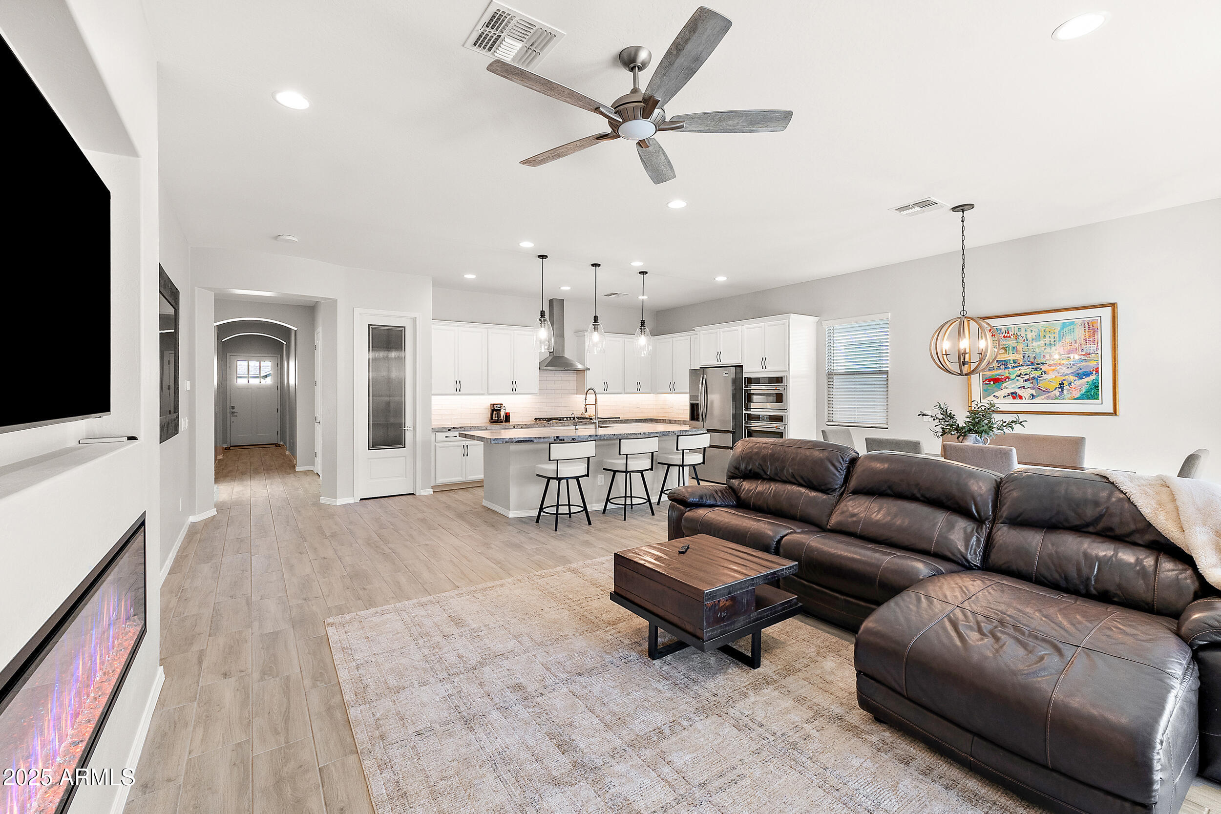 23065 E CARRIAGE Way