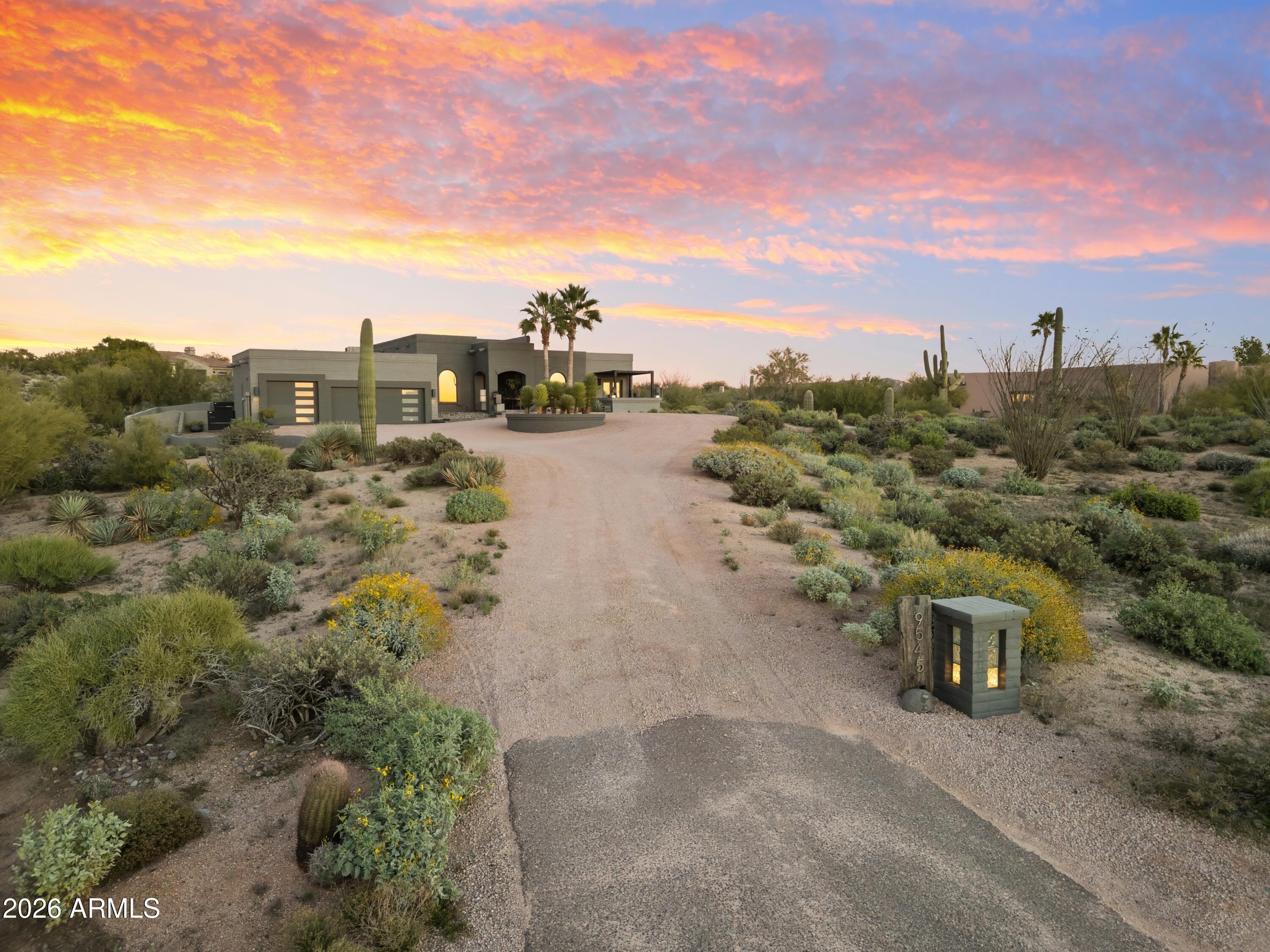 9545 E ROMPING Road 90