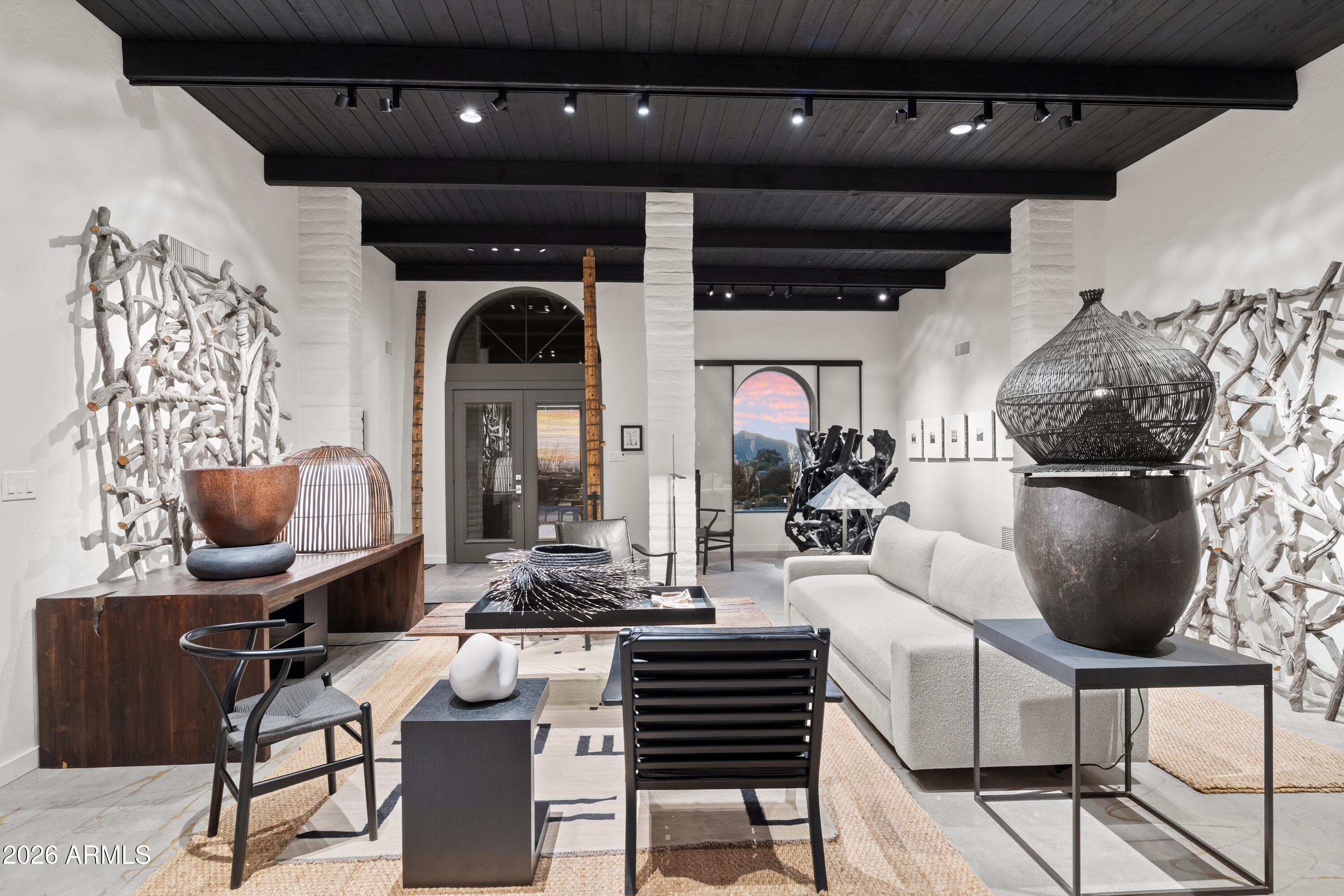 9545 E ROMPING Road 90