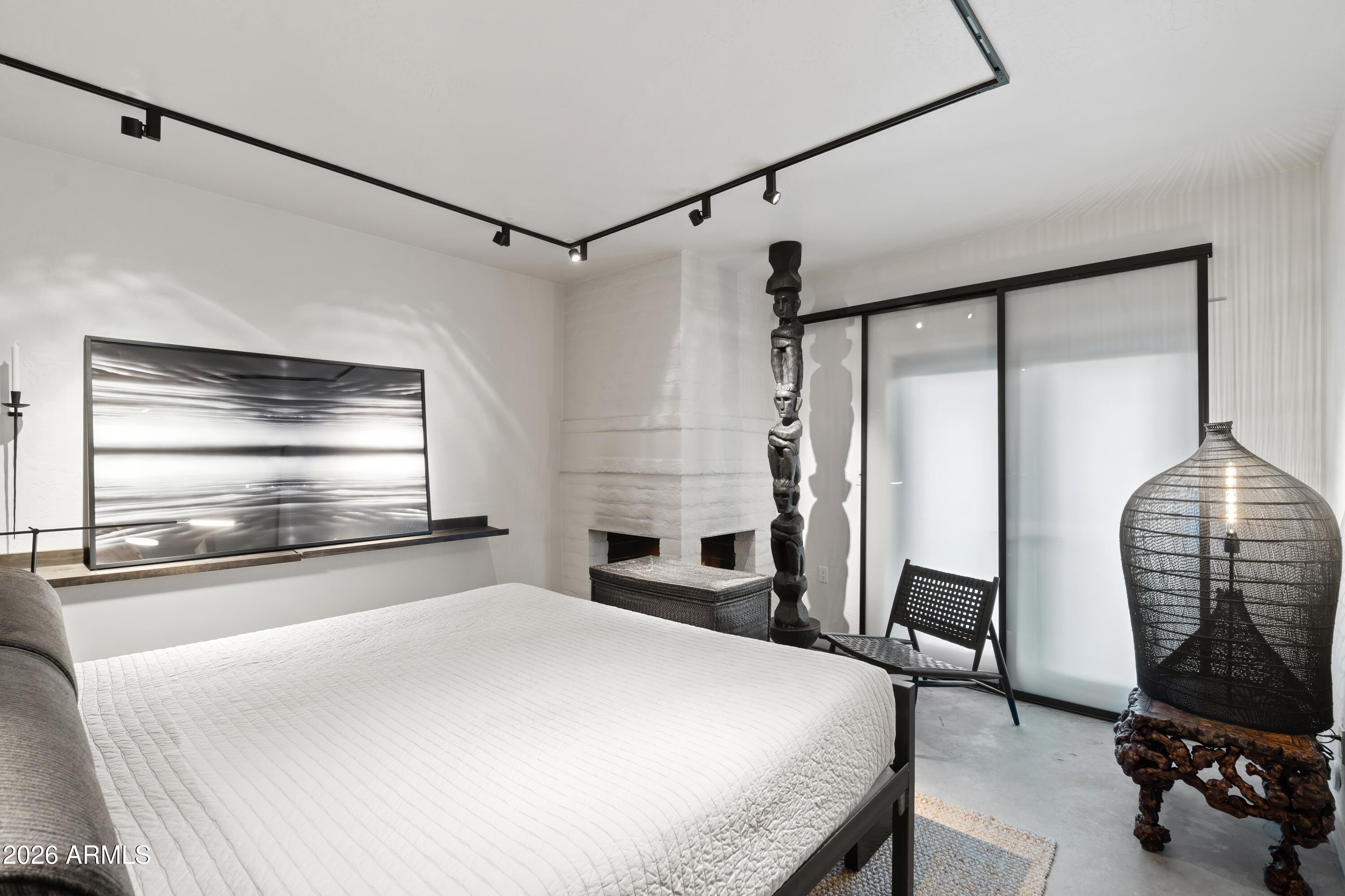 9545 E ROMPING Road 90