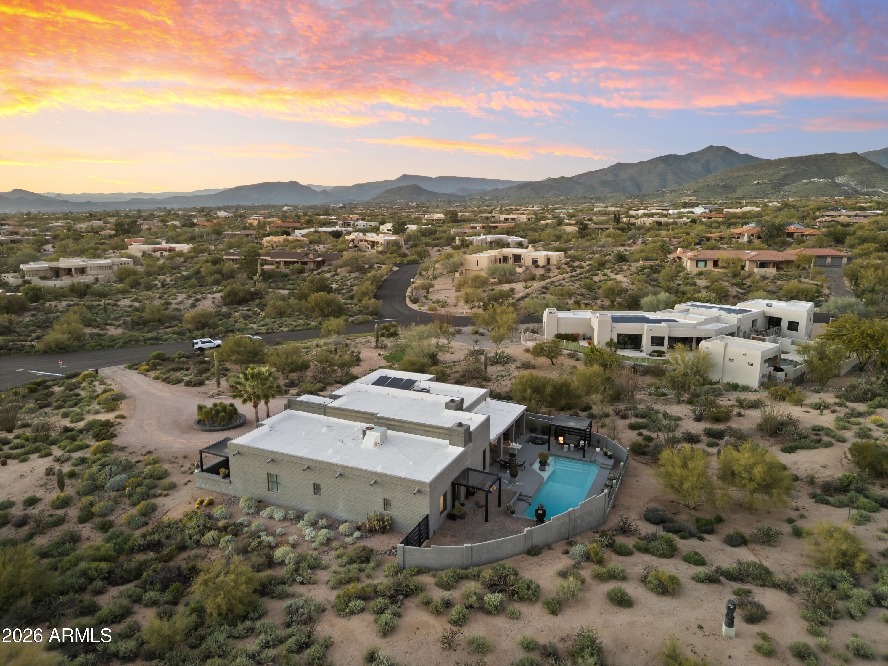 9545 E ROMPING Road 90