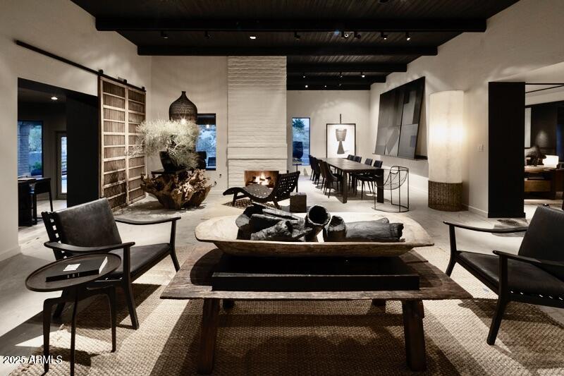 9545 E ROMPING Road 90