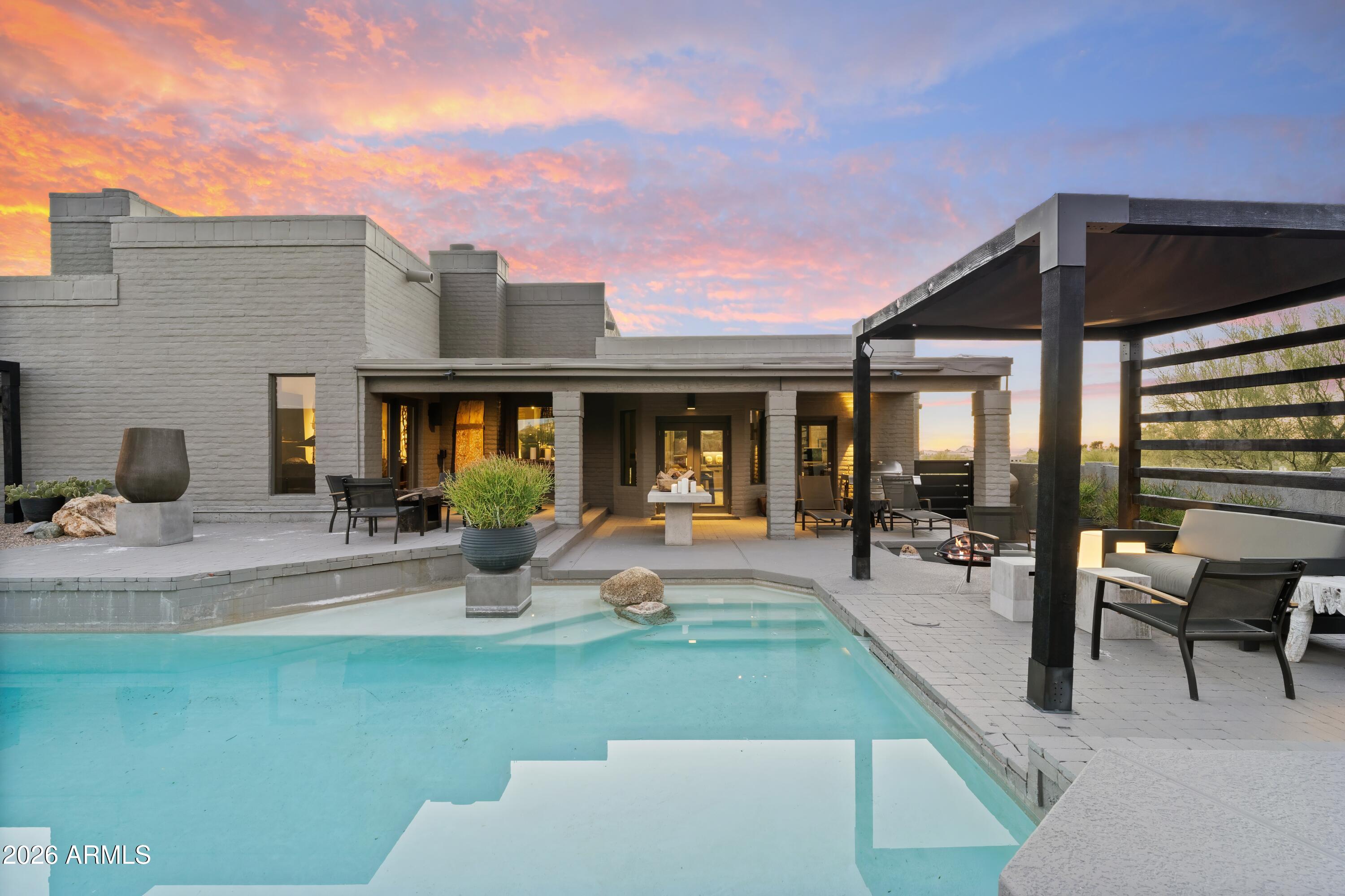 9545 E ROMPING Road 90