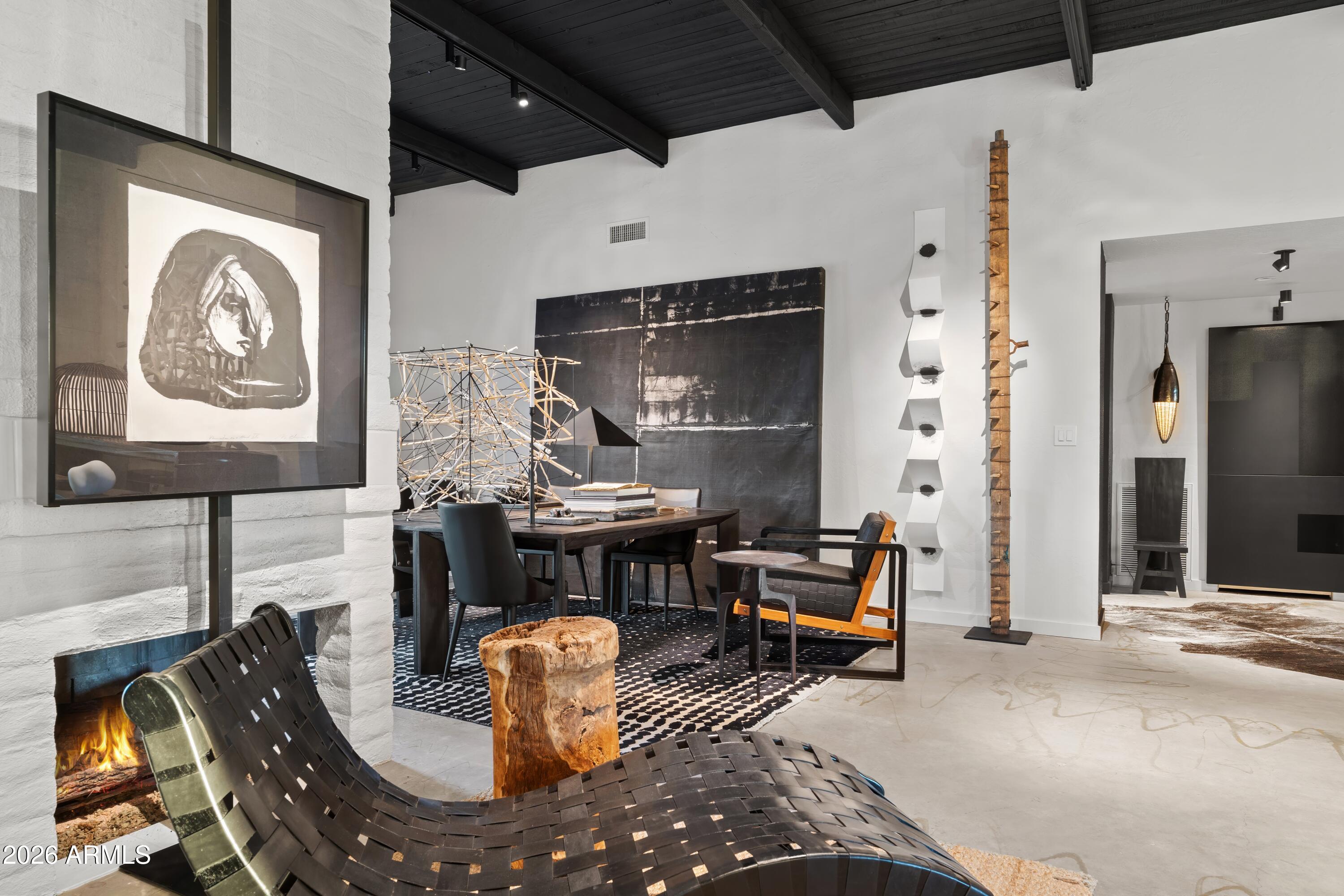 9545 E ROMPING Road 90