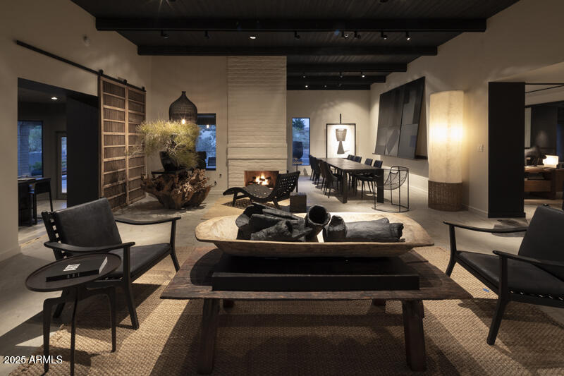 9545 E ROMPING Road 90