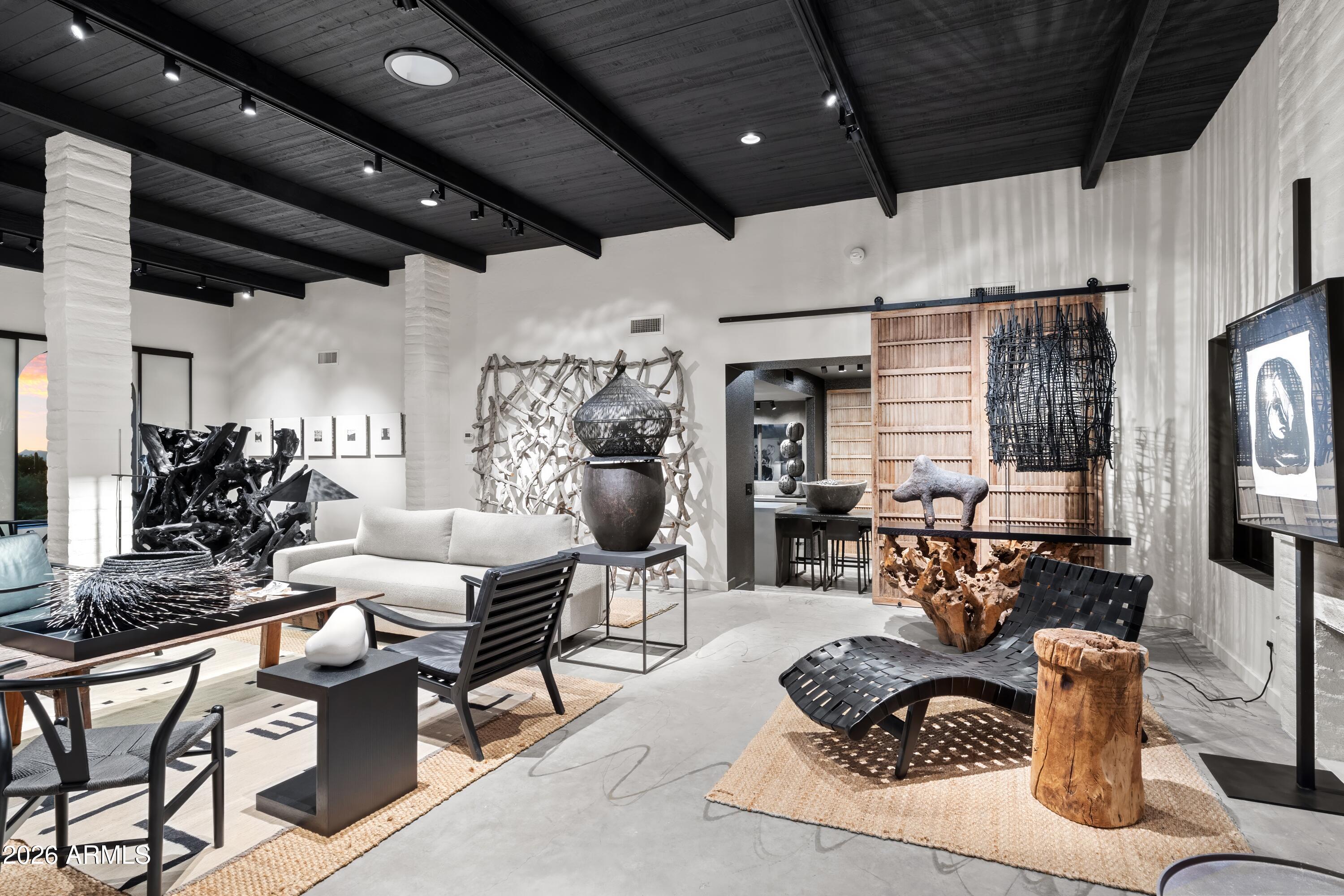 9545 E ROMPING Road 90