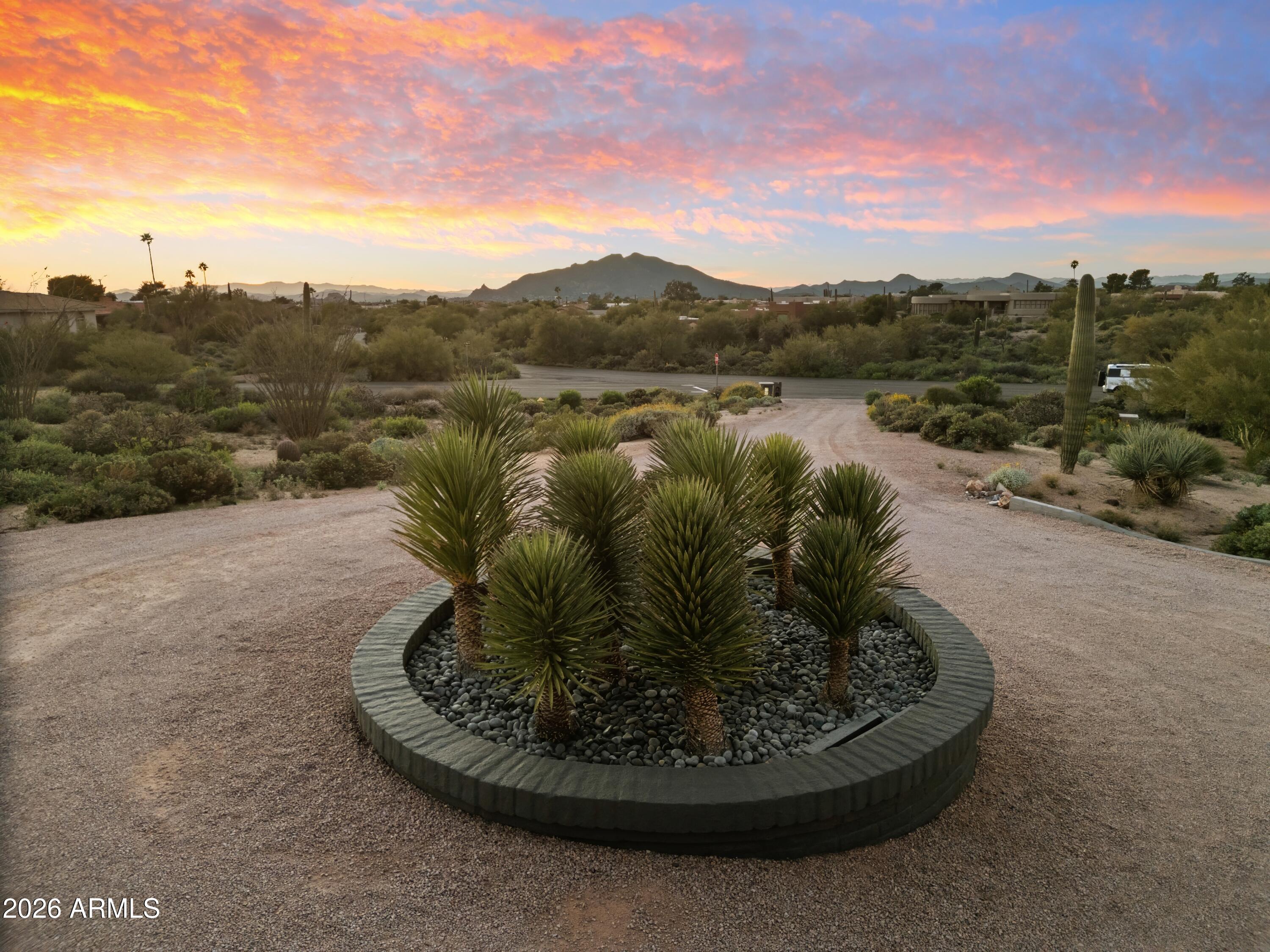 9545 E ROMPING Road 90