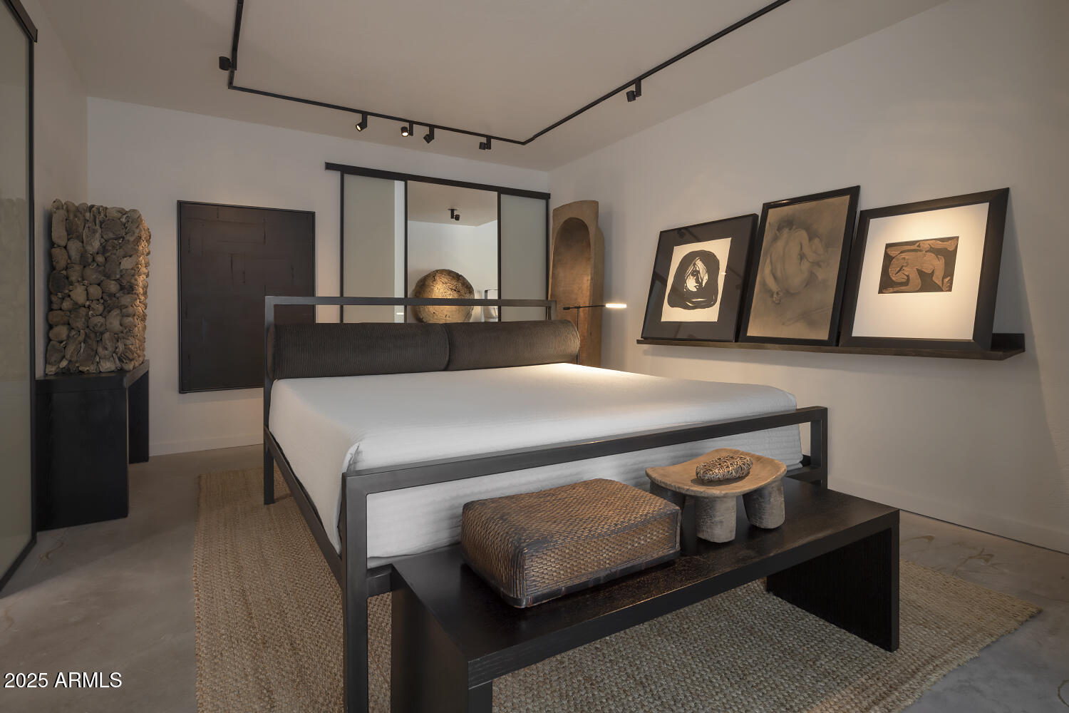 9545 E ROMPING Road 90