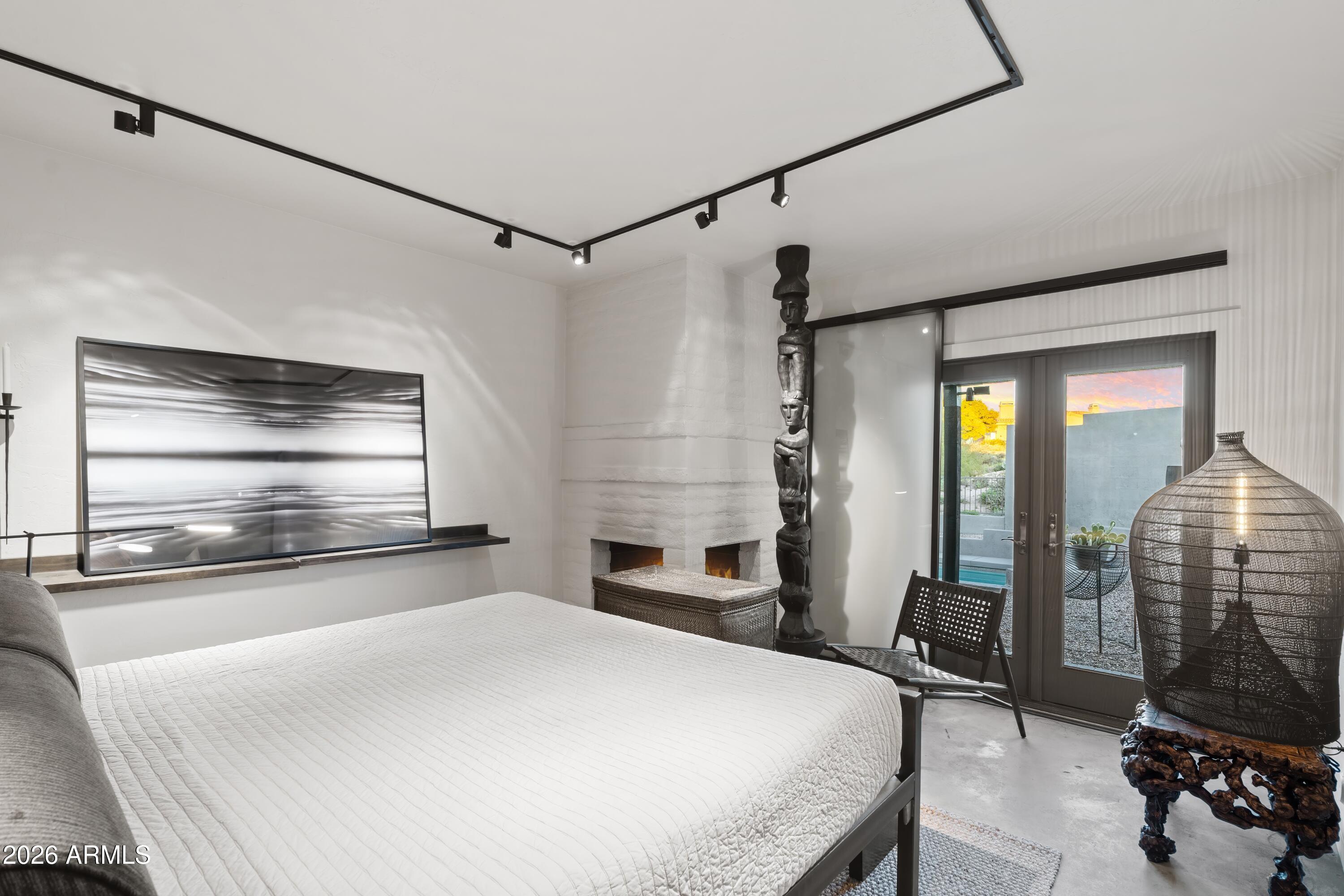 9545 E ROMPING Road 90