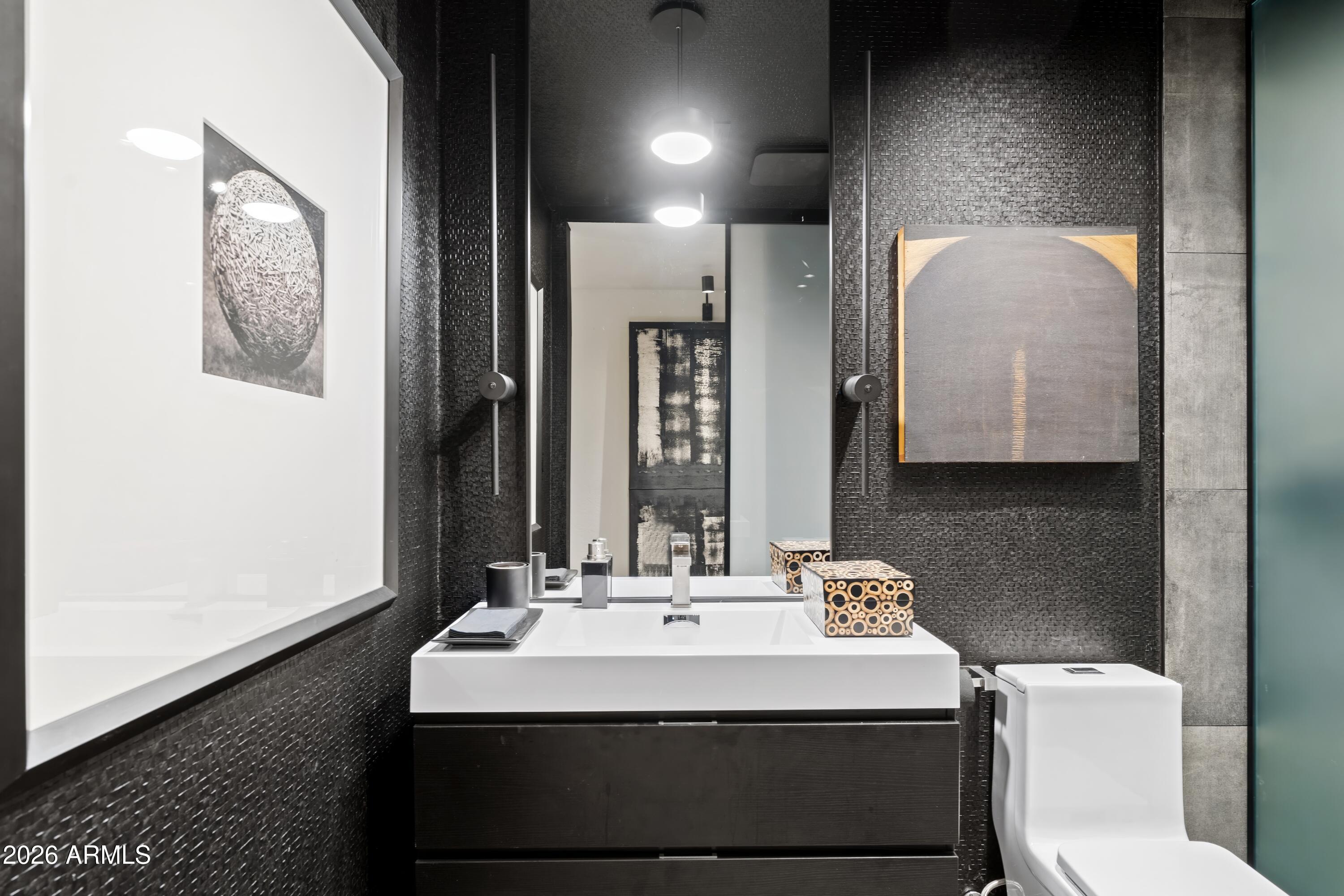 9545 E ROMPING Road 90