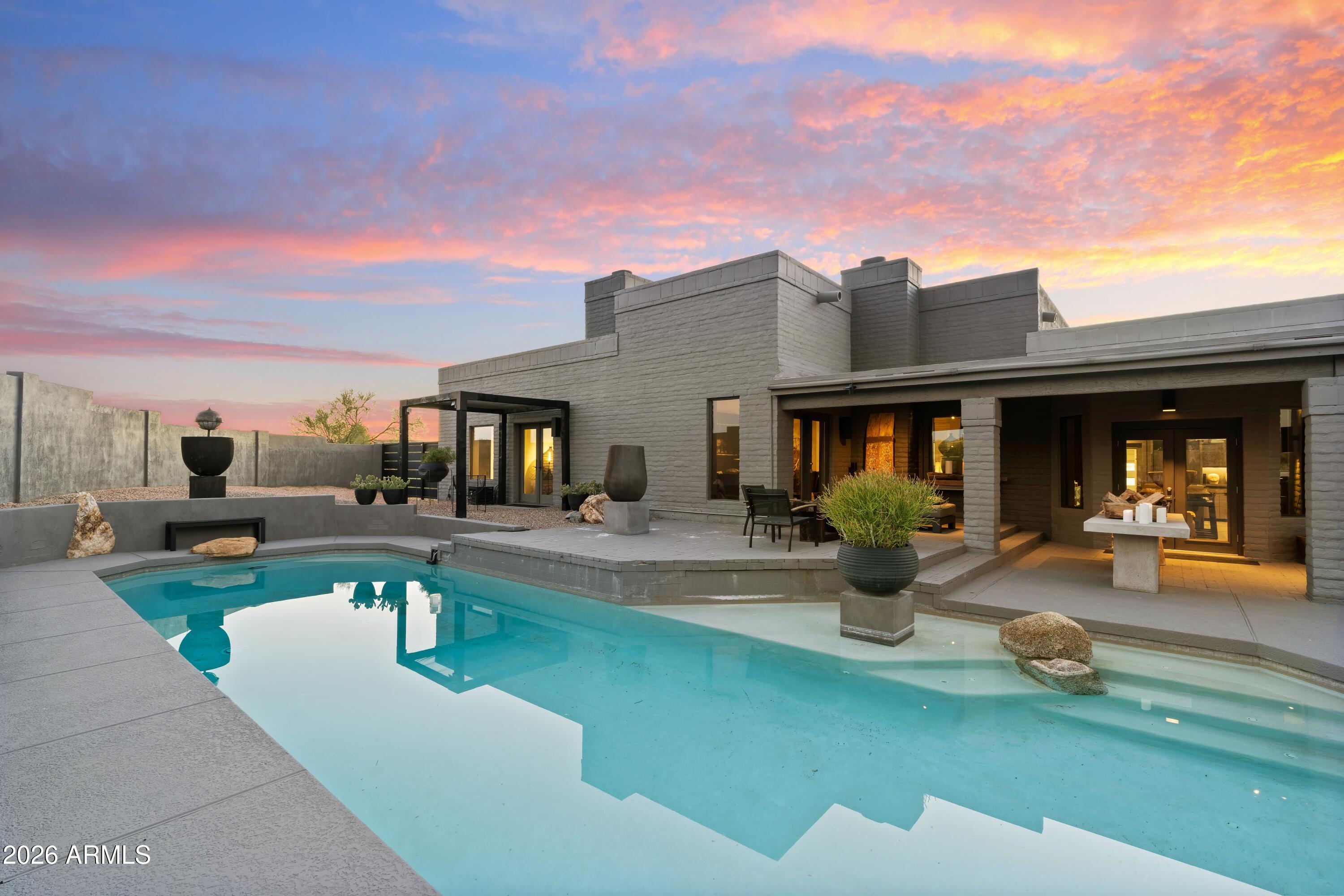 9545 E ROMPING Road 90