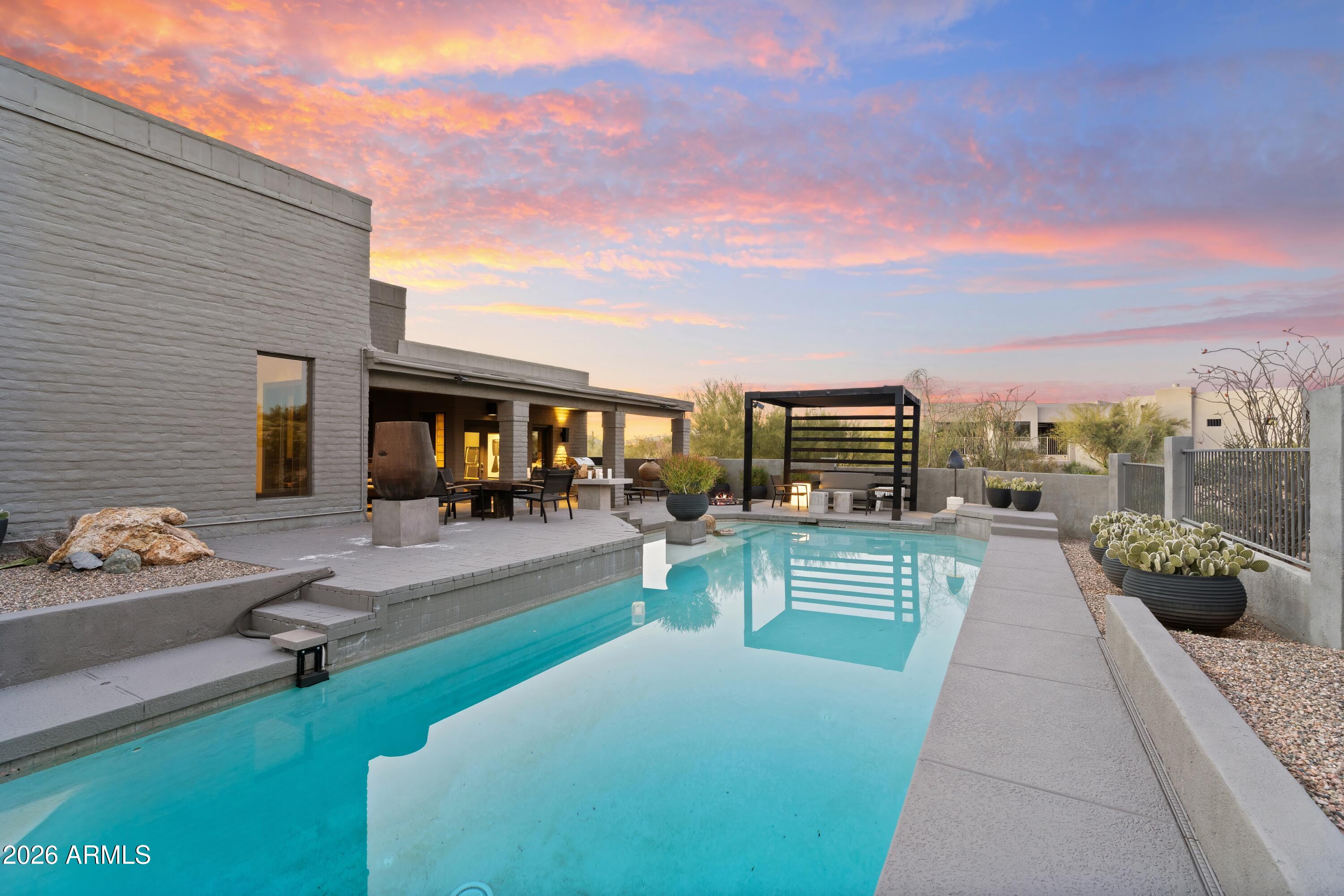 9545 E ROMPING Road 90