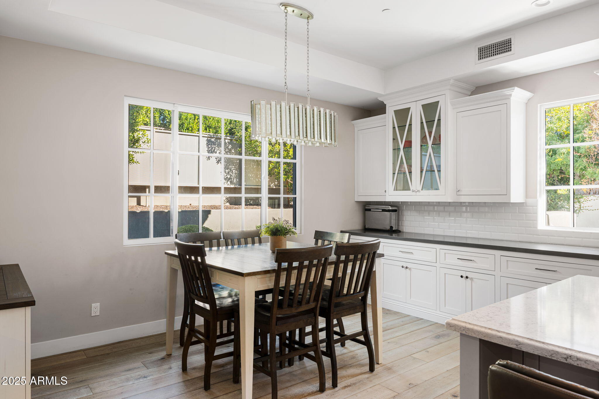 9466 E ROCKWOOD Drive