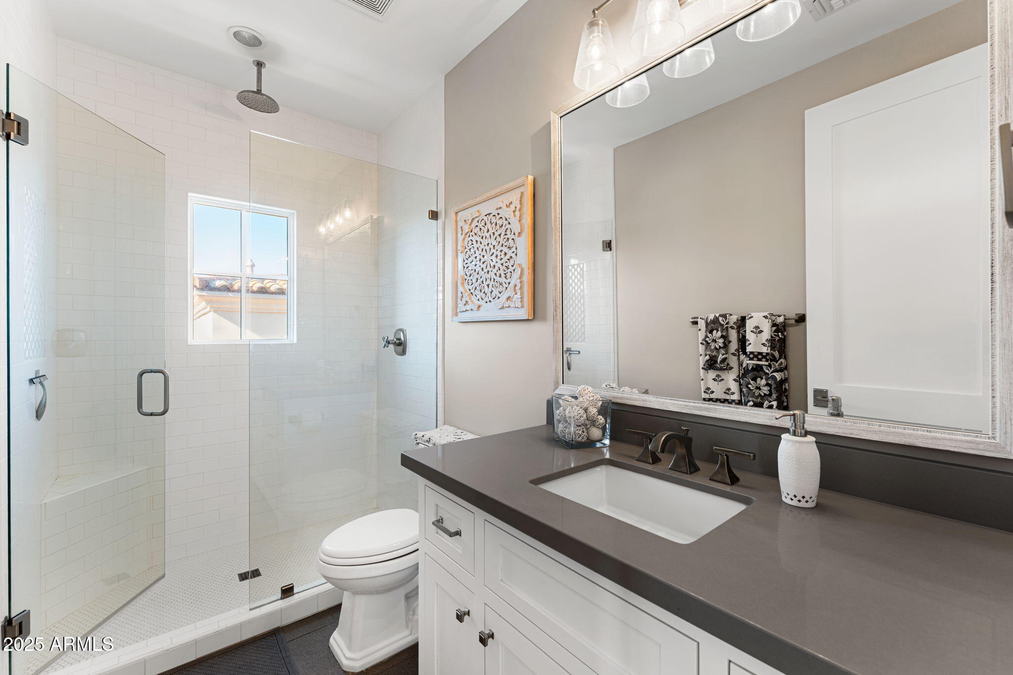 9466 E ROCKWOOD Drive