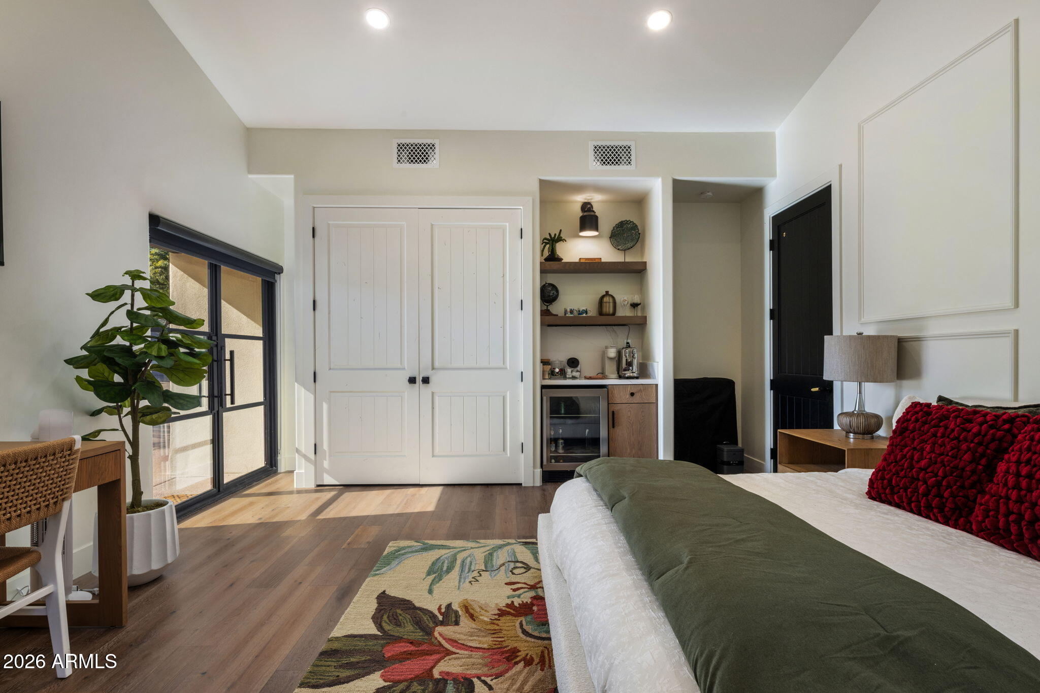 8002 N IRONWOOD Drive