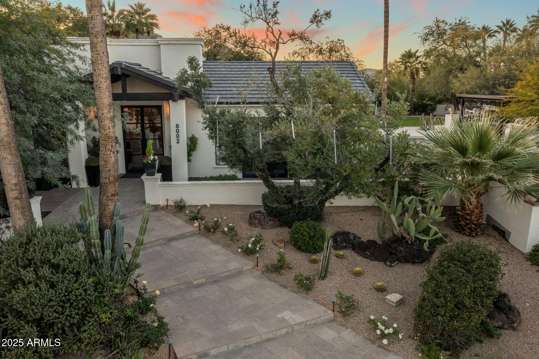 8002 N IRONWOOD Drive