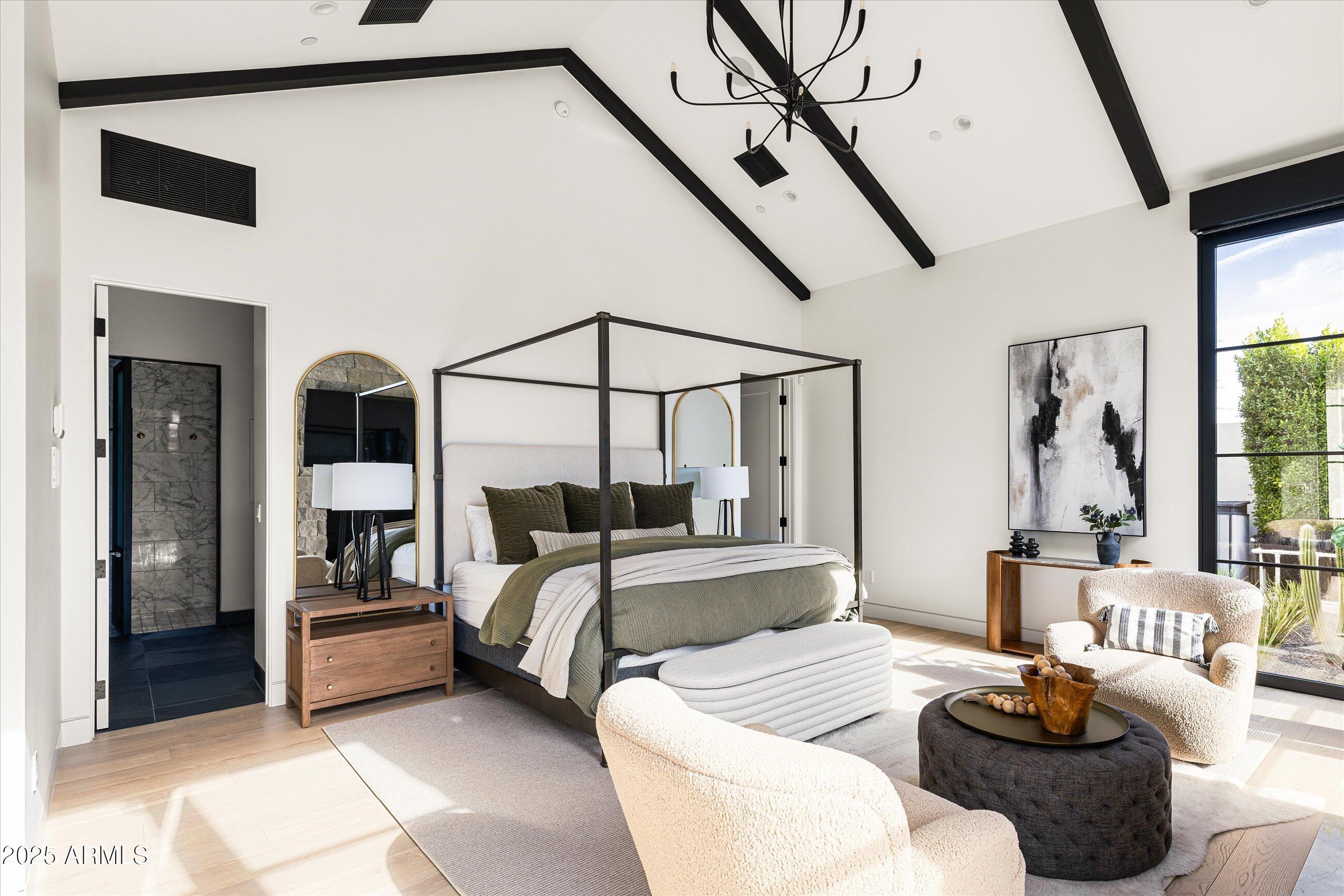 5715 E MONTEROSA Street