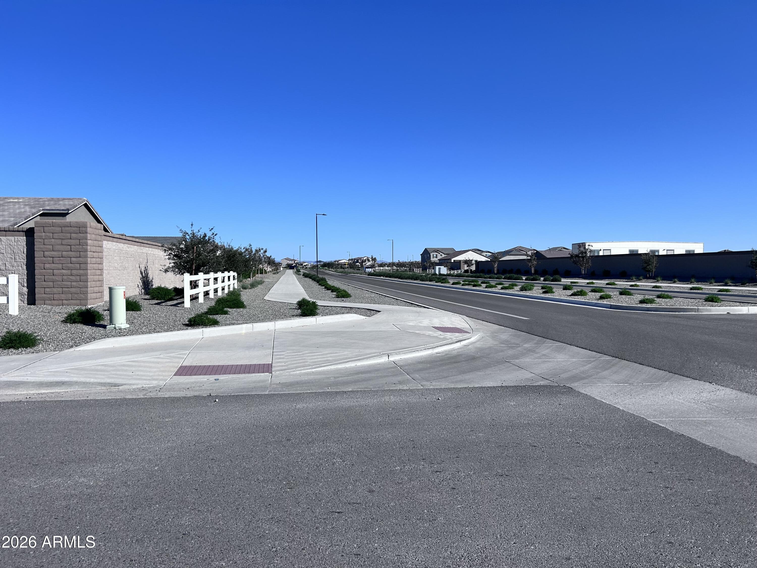 2683 E HOMESTEADER Road