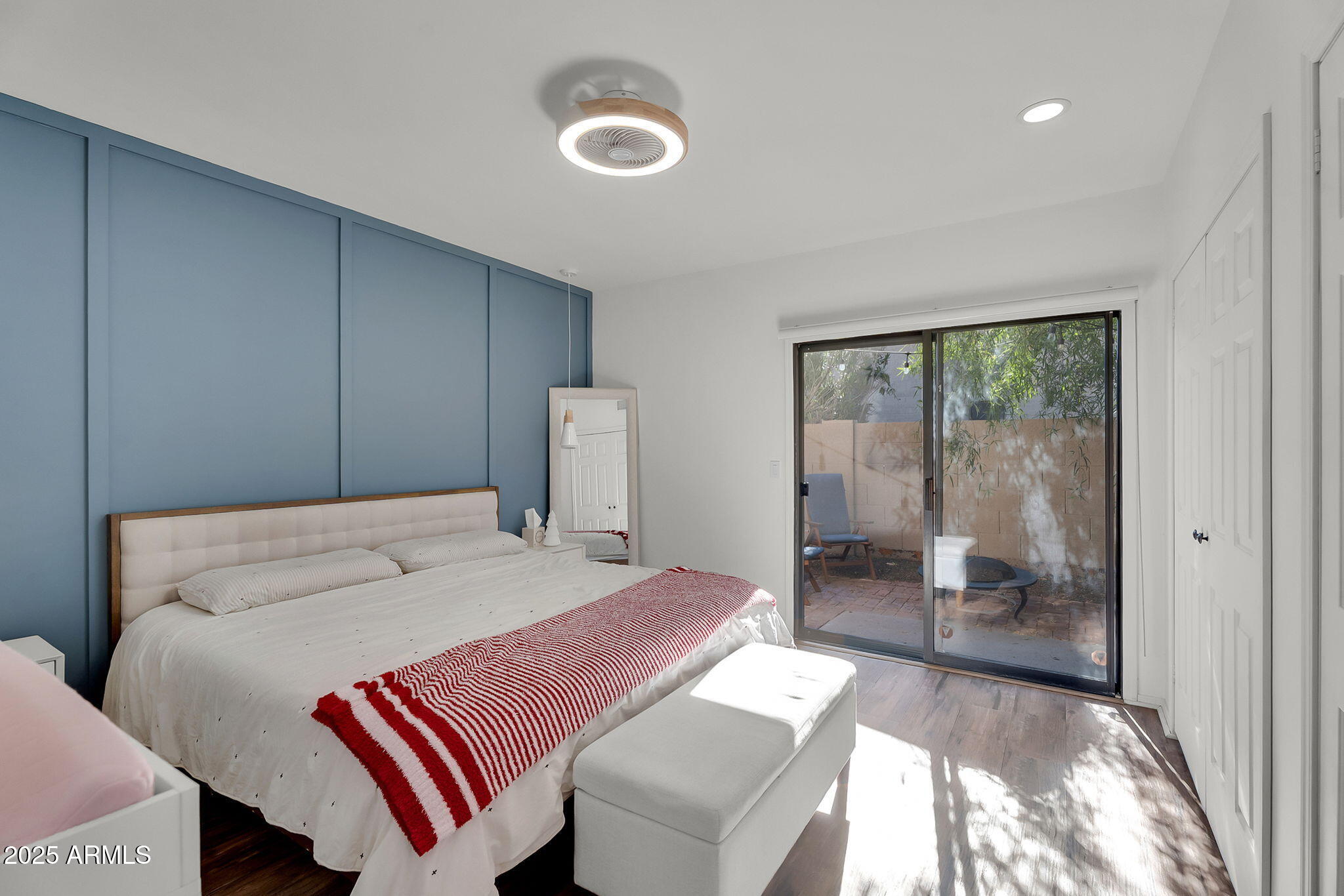 2345 W SHAWNEE Drive