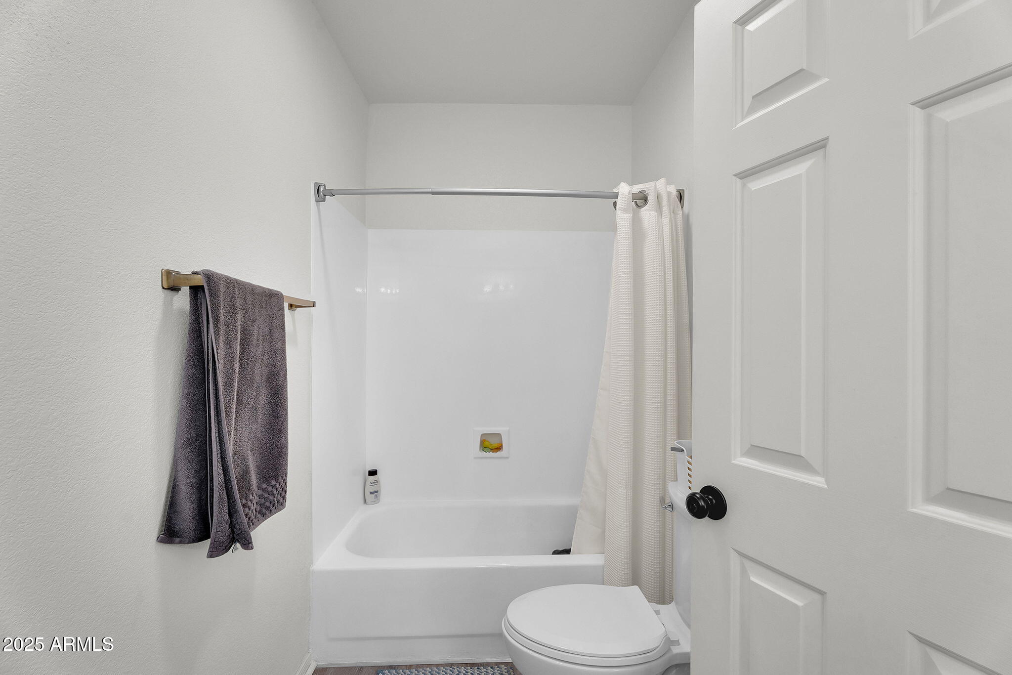 2345 W SHAWNEE Drive