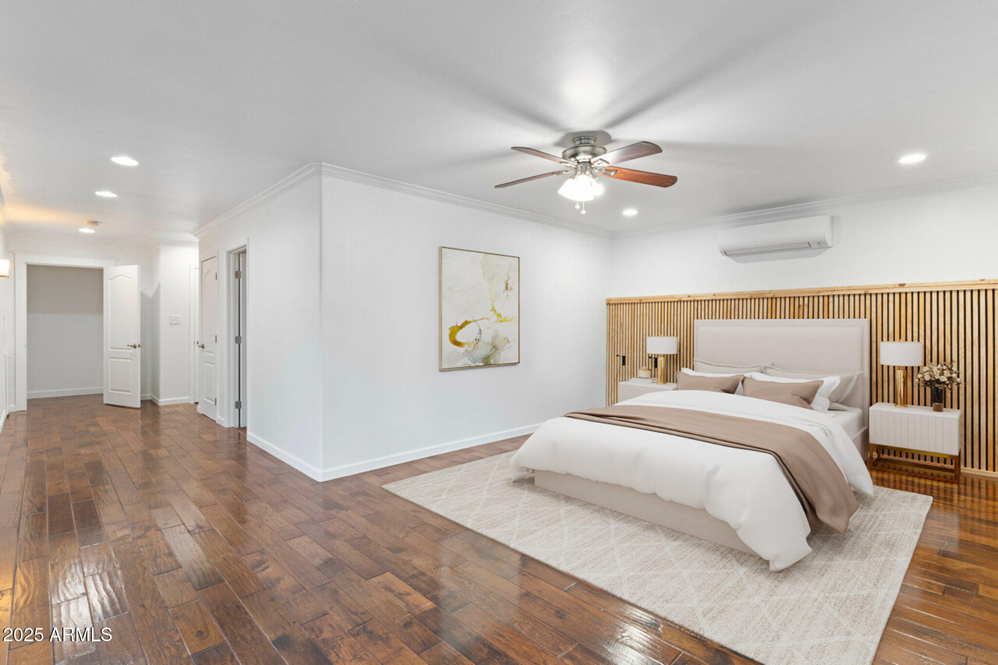 5328 E PINCHOT Avenue