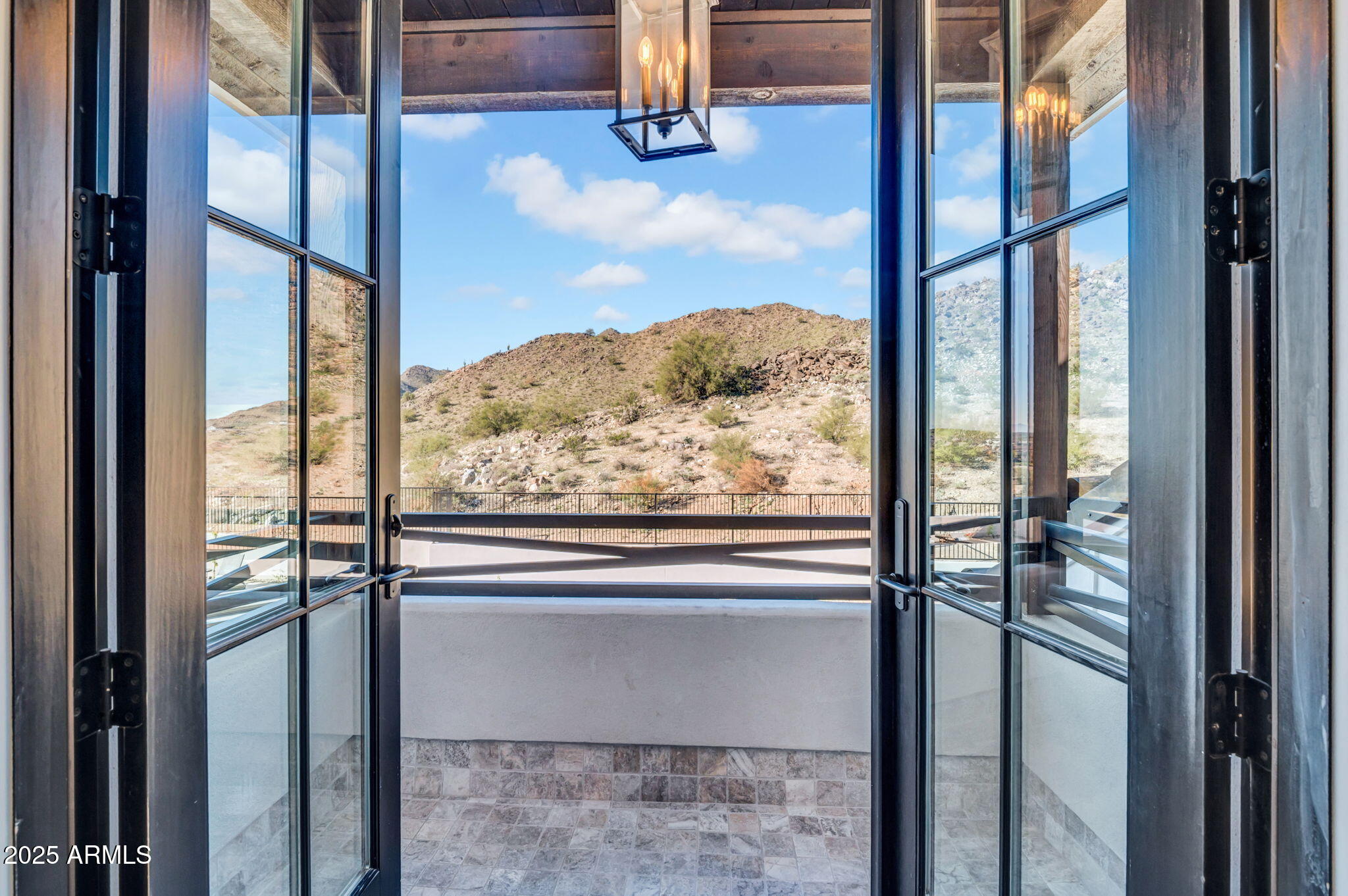 21071 W CANYON Drive