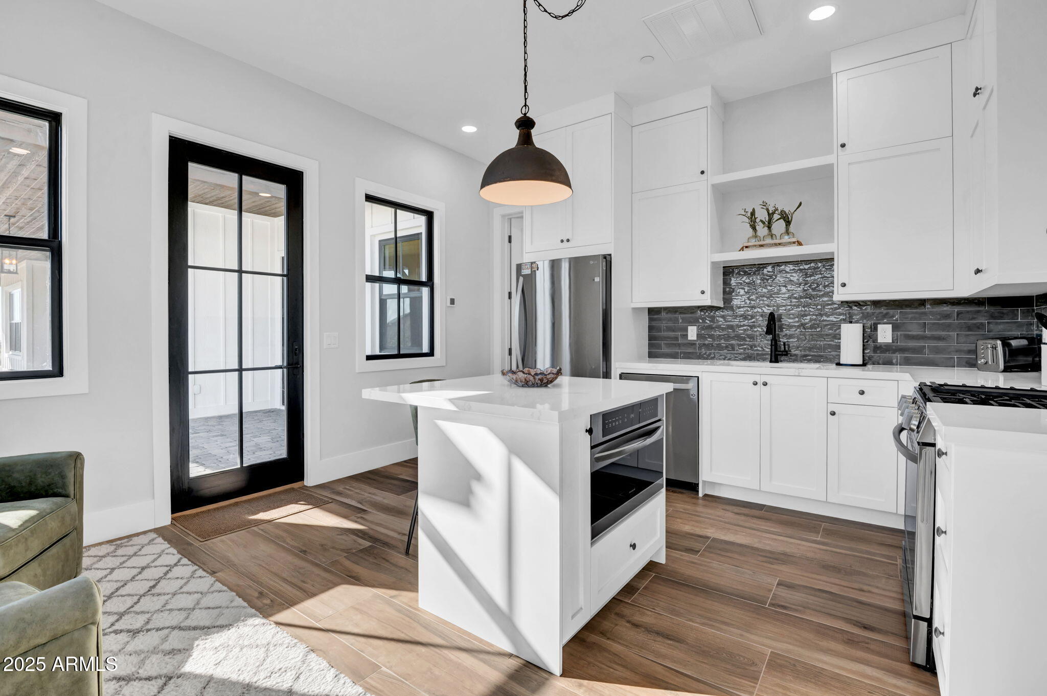 21071 W CANYON Drive