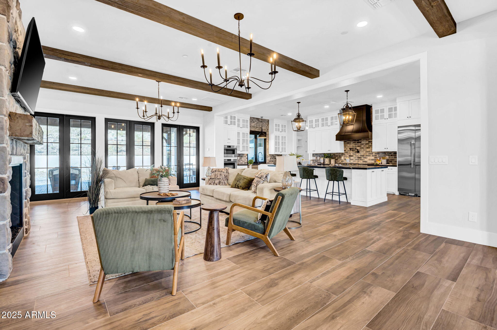 21071 W CANYON Drive