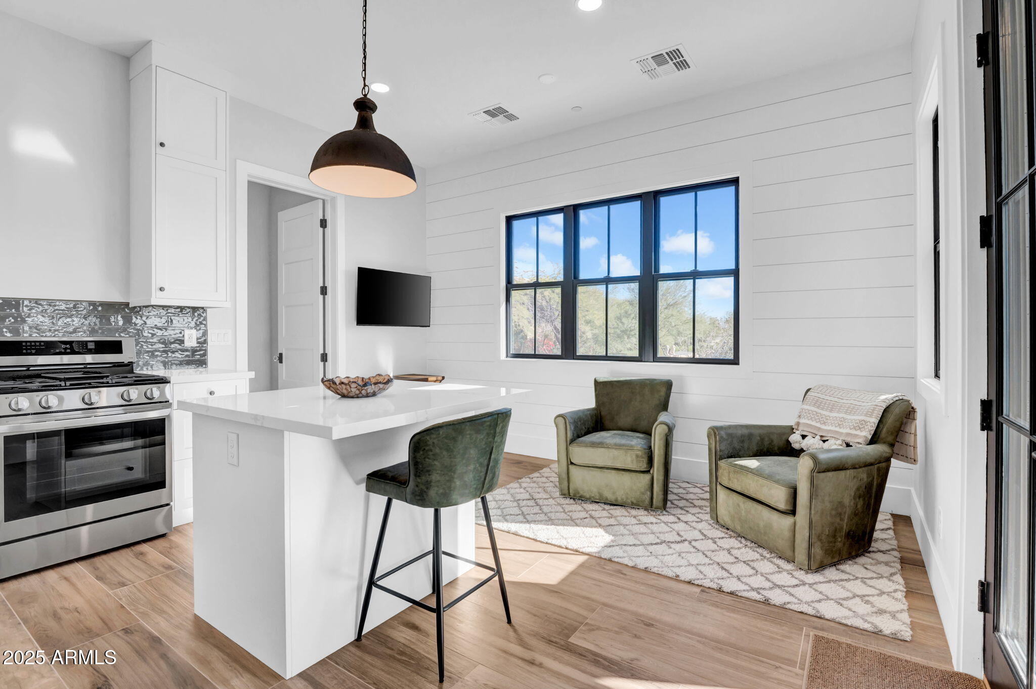 21071 W CANYON Drive