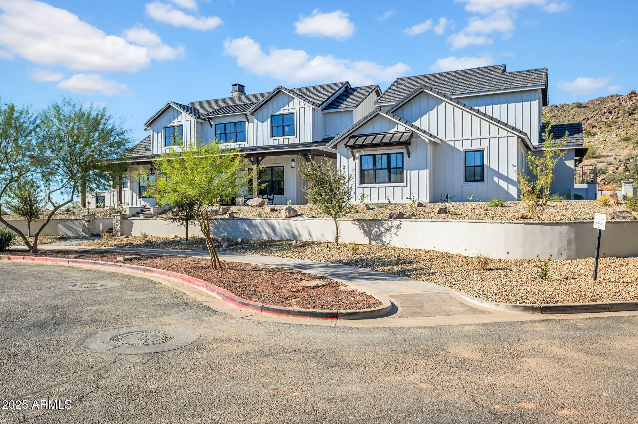 21071 W CANYON Drive