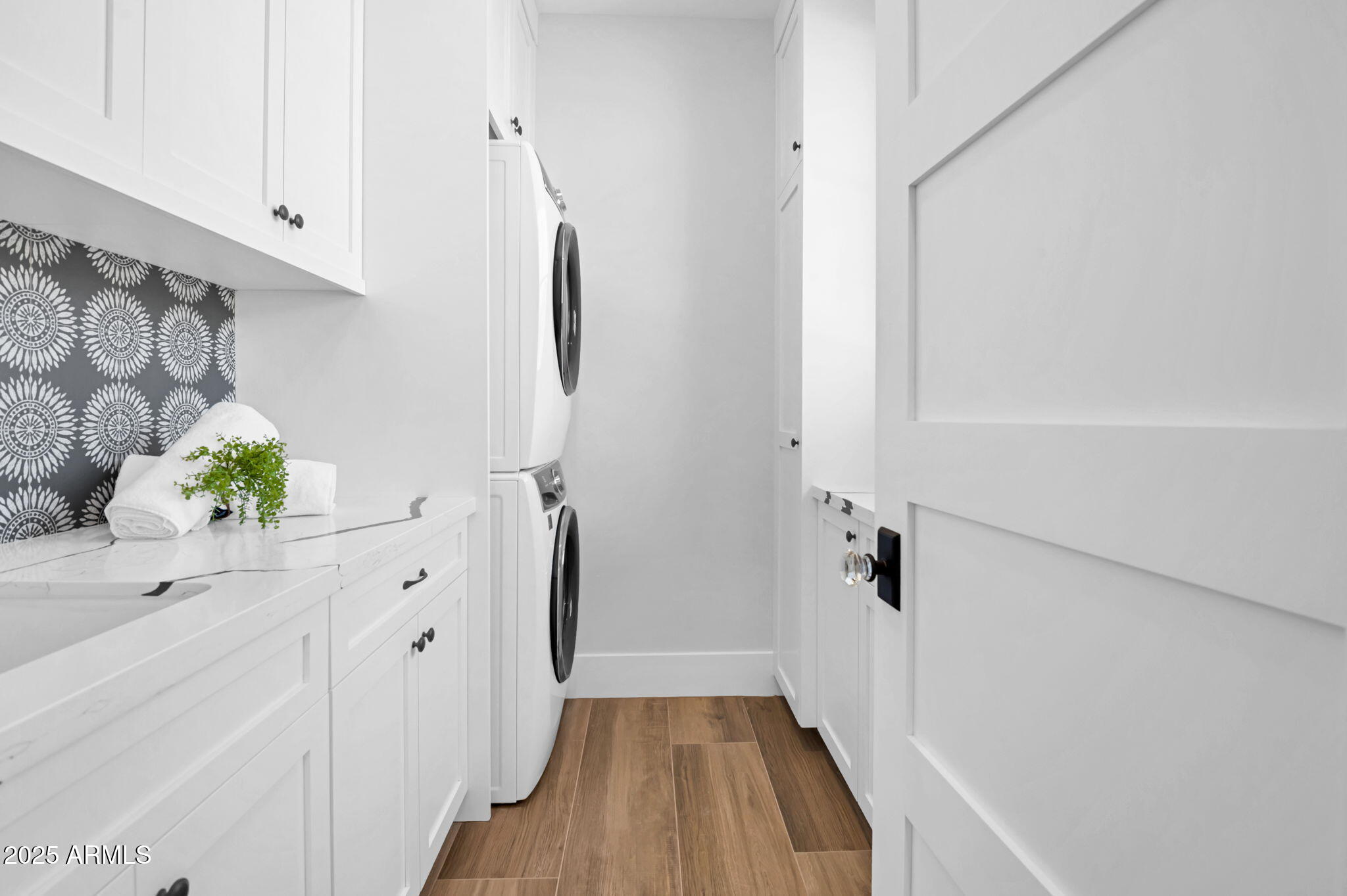 21071 W CANYON Drive