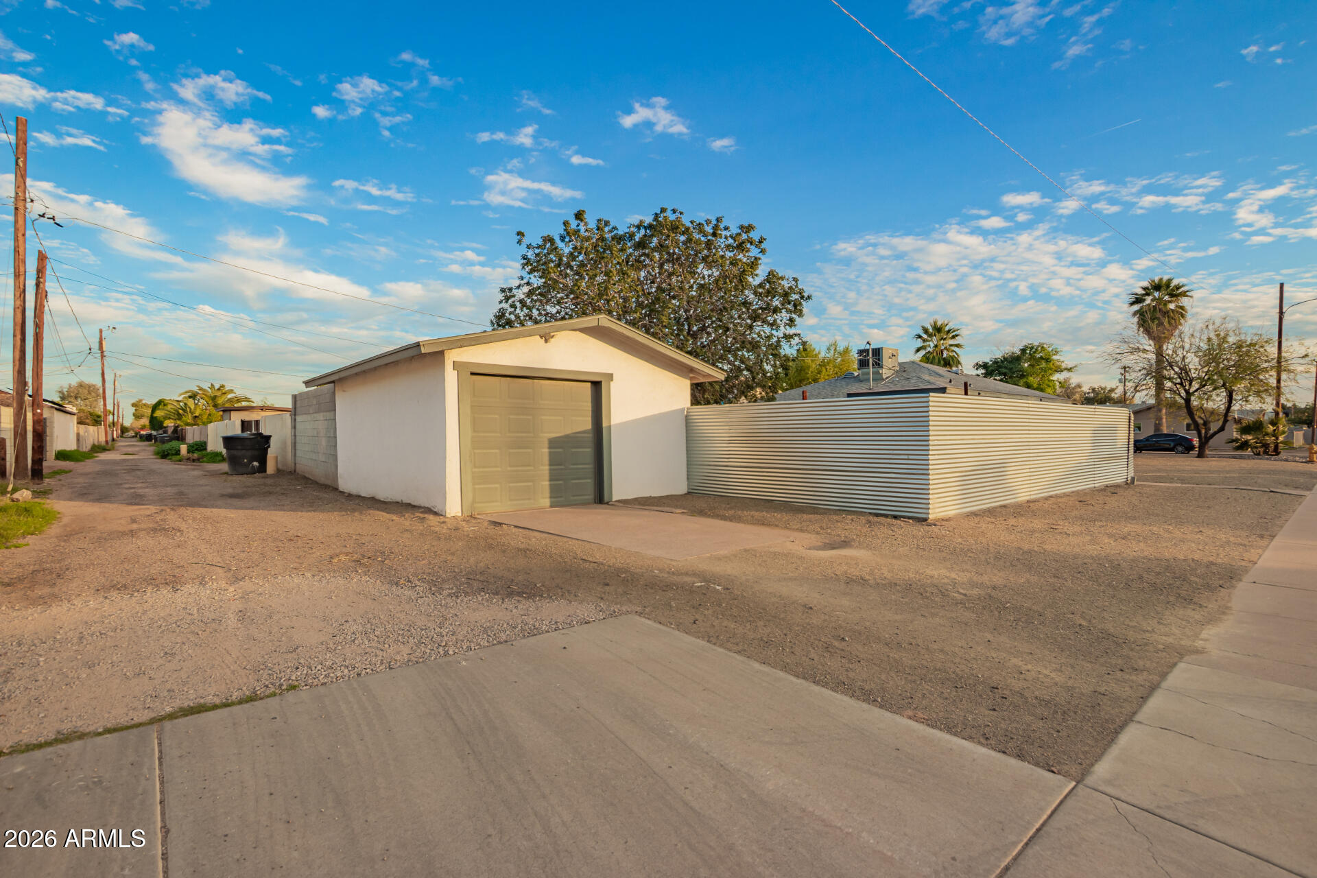 1328 E WELDON Avenue